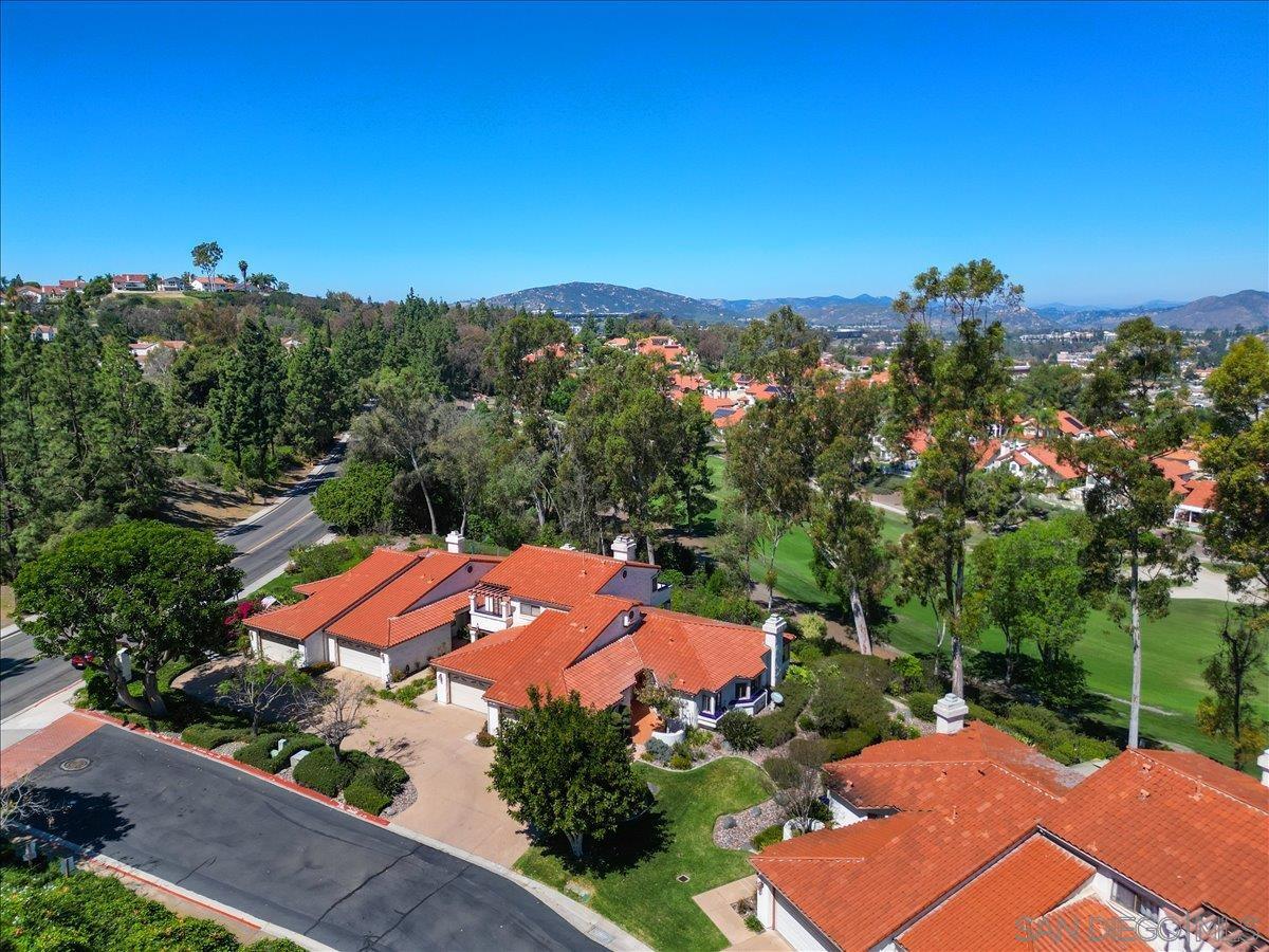 Detail Gallery Image 39 of 45 For 12202  Paseo Lucido  #D,  San Diego,  CA 92128 - 2 Beds | 2 Baths