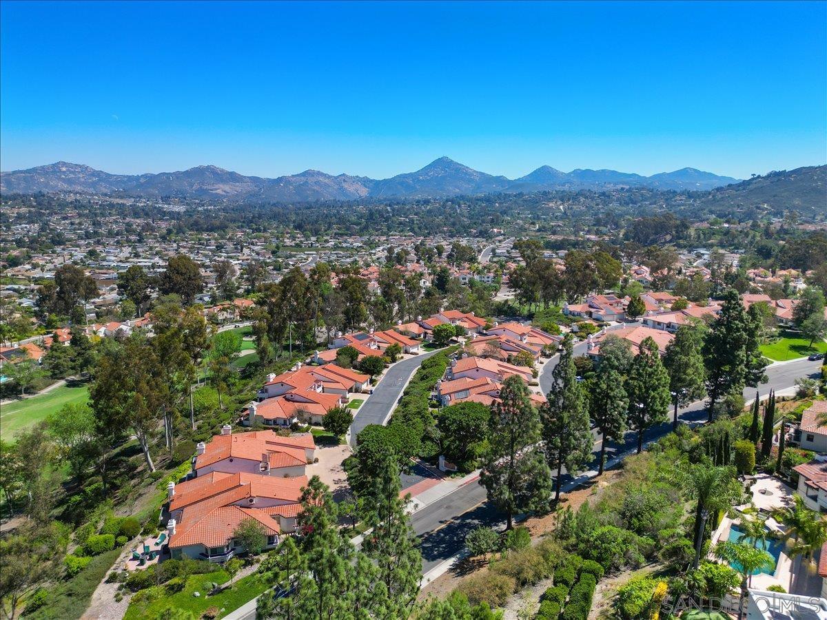 Detail Gallery Image 42 of 45 For 12202  Paseo Lucido  #D,  San Diego,  CA 92128 - 2 Beds | 2 Baths