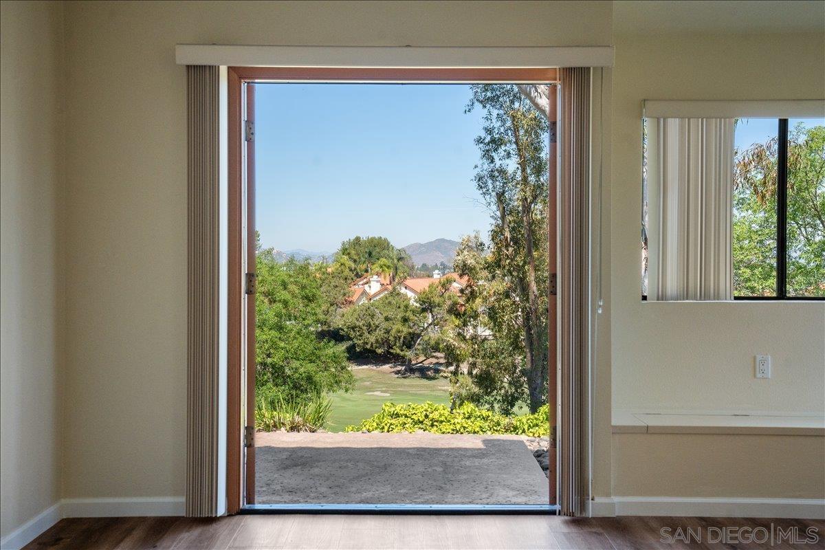 Detail Gallery Image 10 of 45 For 12202  Paseo Lucido  #D,  San Diego,  CA 92128 - 2 Beds | 2 Baths