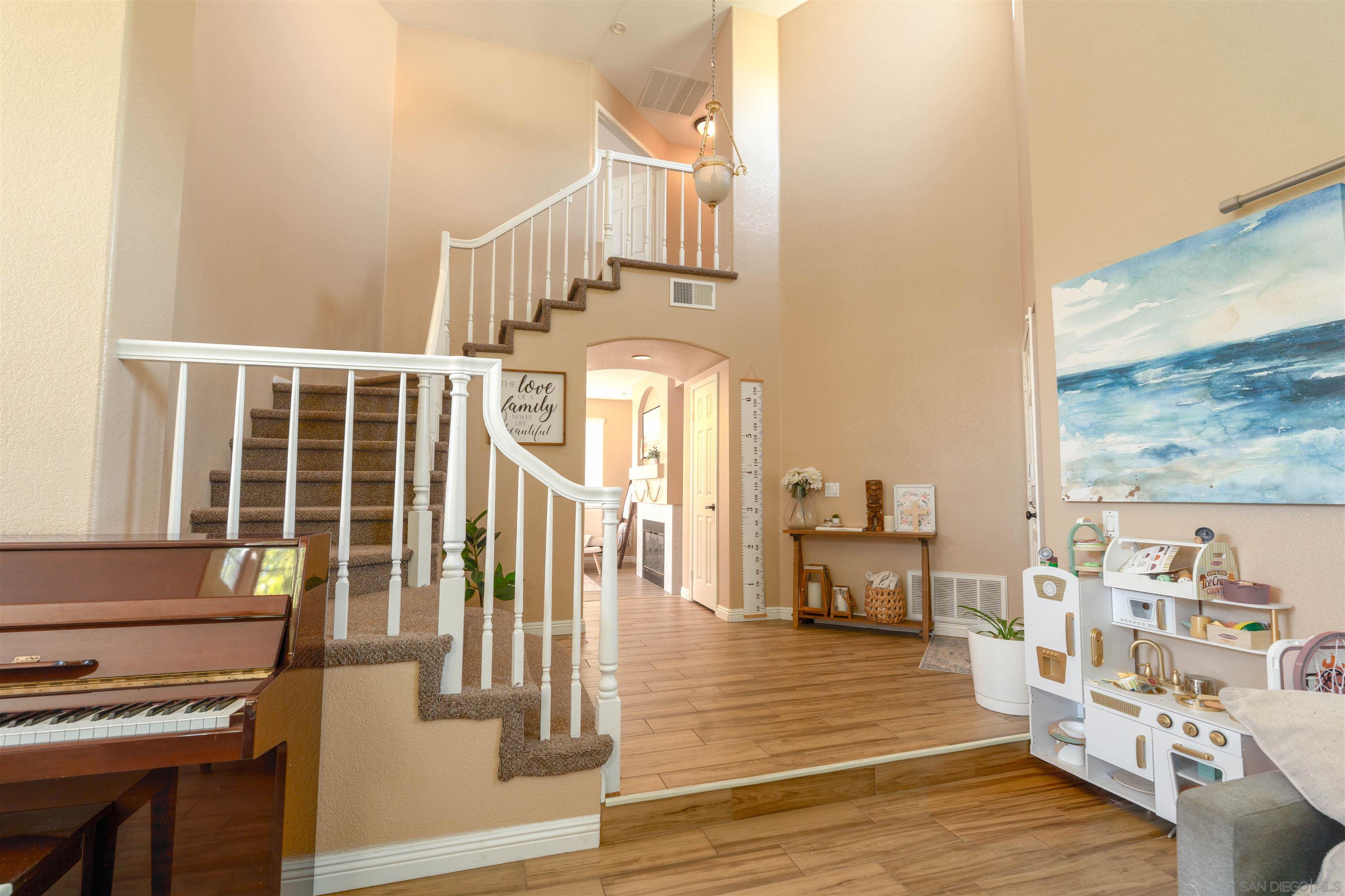 Detail Gallery Image 12 of 22 For 40976  Cardinal Flower Dr., Murrieta,  CA 92562 - 4 Beds | 2/1 Baths