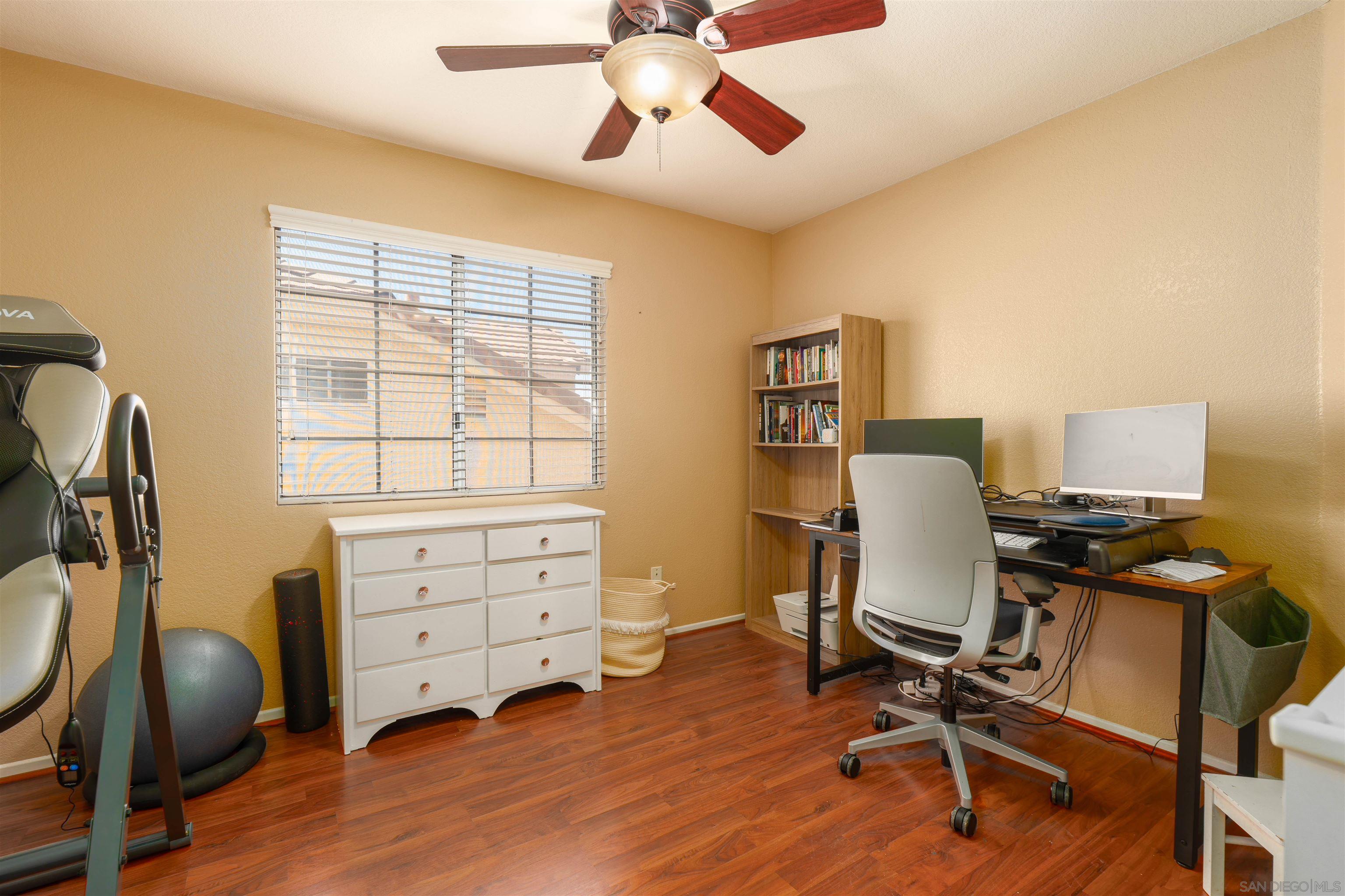 Detail Gallery Image 14 of 22 For 40976  Cardinal Flower Dr., Murrieta,  CA 92562 - 4 Beds | 2/1 Baths