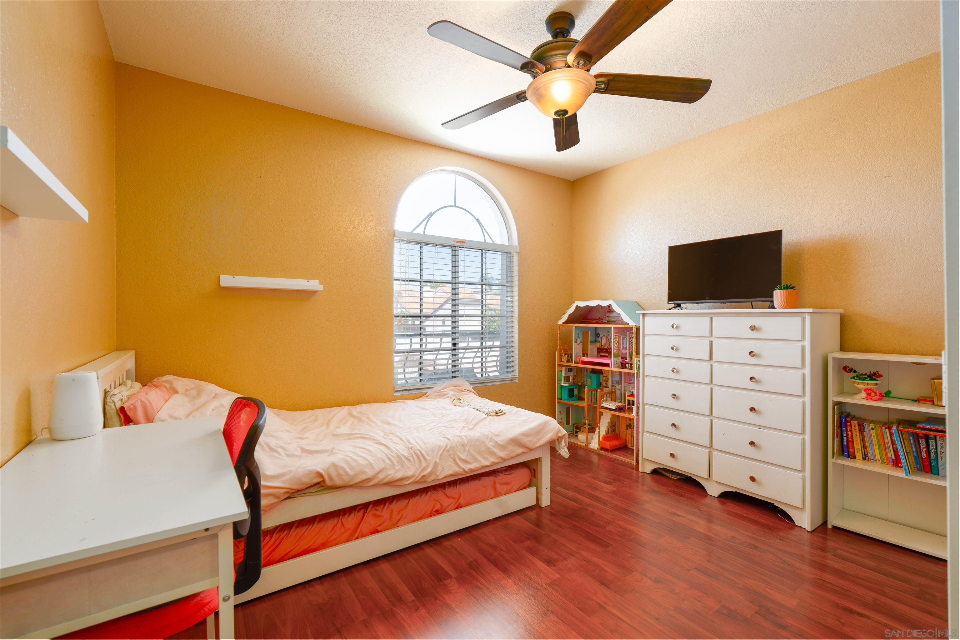 Detail Gallery Image 15 of 22 For 40976  Cardinal Flower Dr., Murrieta,  CA 92562 - 4 Beds | 2/1 Baths