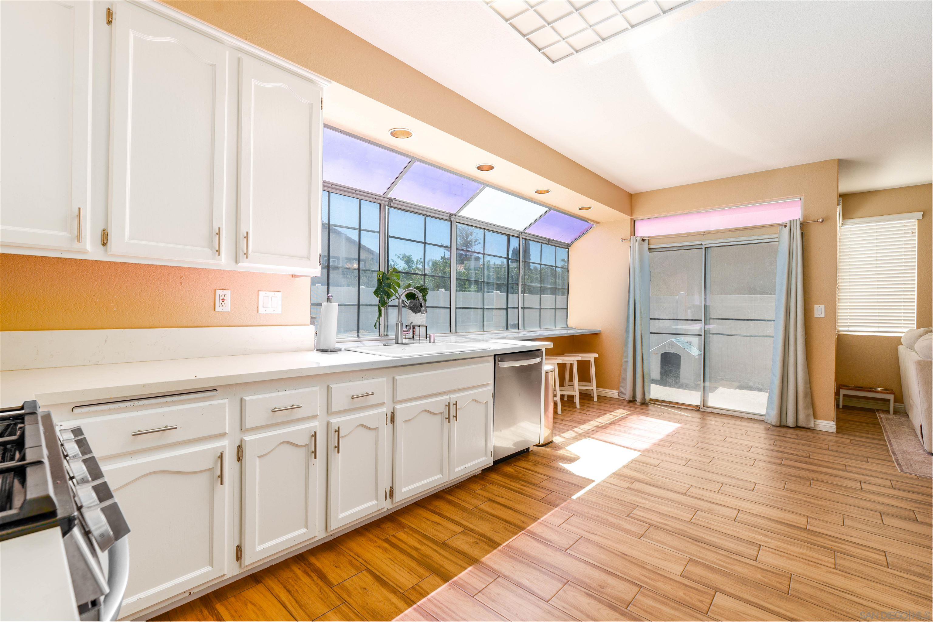 Detail Gallery Image 7 of 22 For 40976  Cardinal Flower Dr., Murrieta,  CA 92562 - 4 Beds | 2/1 Baths