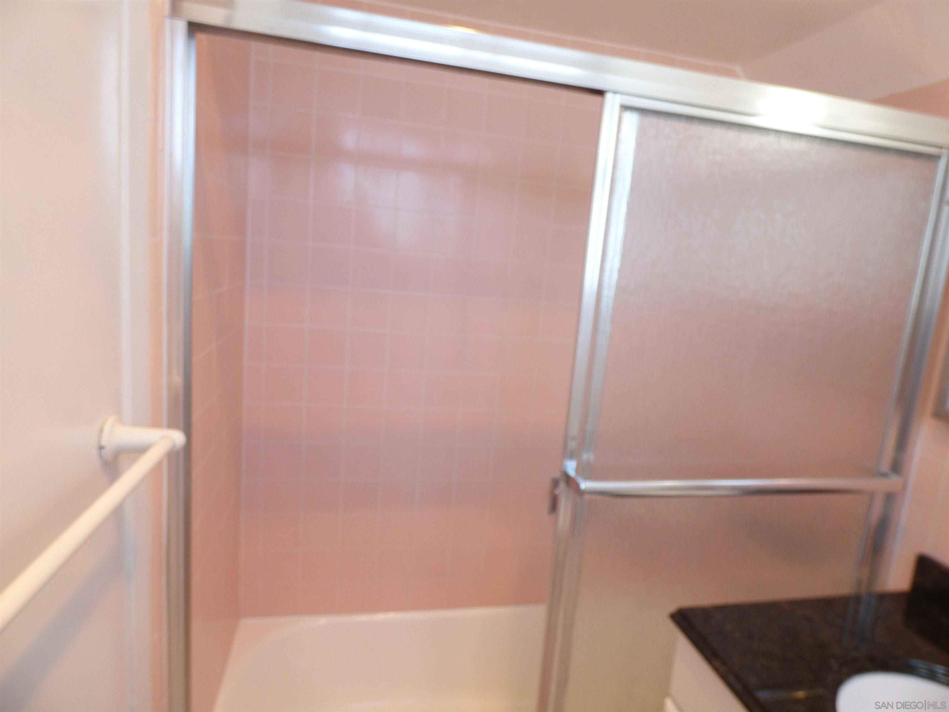 Detail Gallery Image 10 of 10 For 8040  Girard Avenue  5, La Jolla,  CA 92037 - 2 Beds | 2 Baths