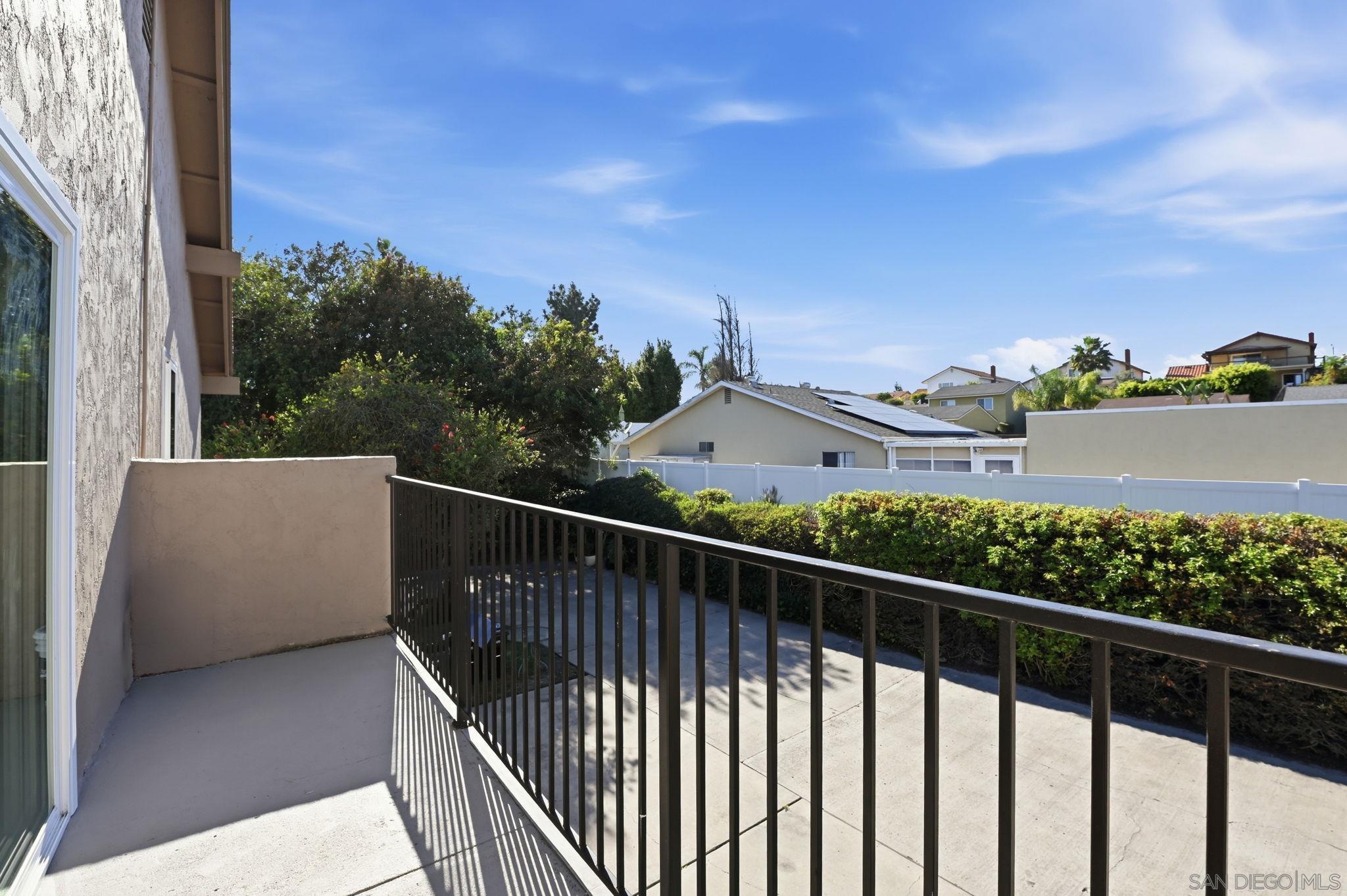 Detail Gallery Image 19 of 36 For 9922  Paseo Montalban, San Diego,  CA 92129 - 2 Beds | 1/1 Baths
