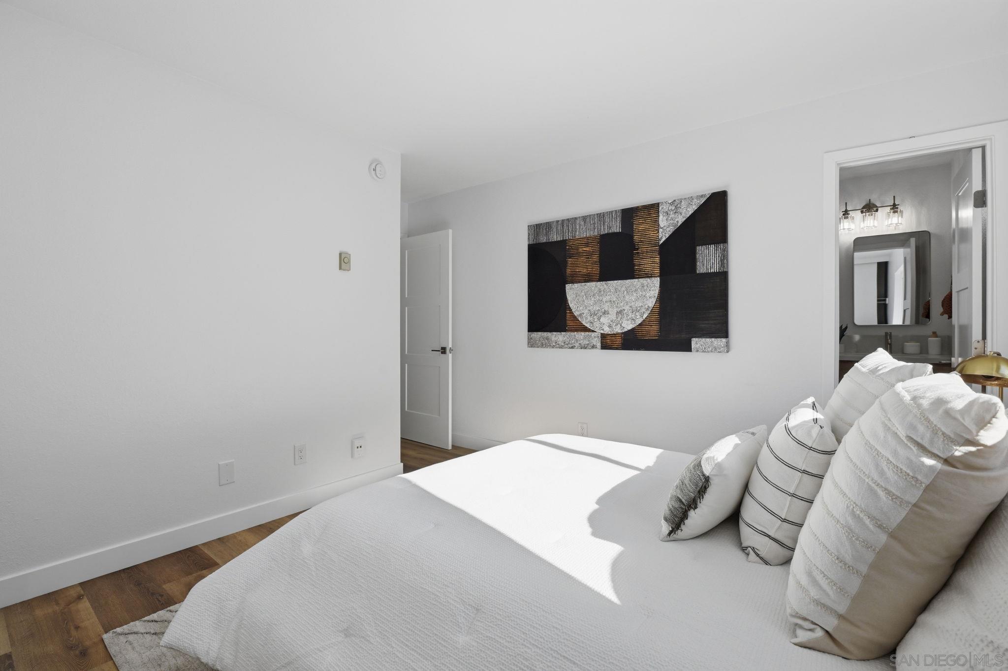 Detail Gallery Image 28 of 36 For 9922  Paseo Montalban, San Diego,  CA 92129 - 2 Beds | 1/1 Baths