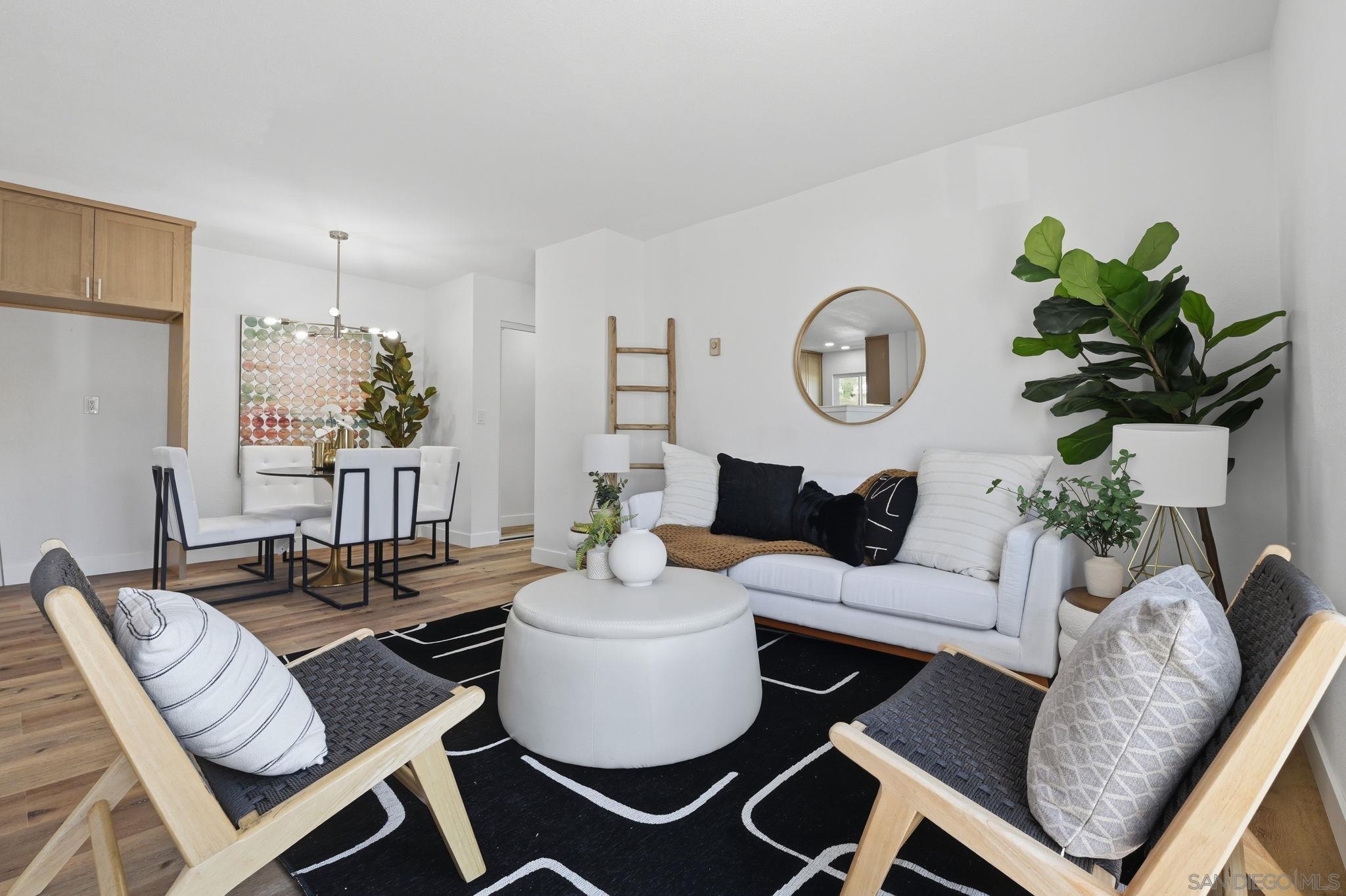 Detail Gallery Image 5 of 36 For 9922  Paseo Montalban, San Diego,  CA 92129 - 2 Beds | 1/1 Baths