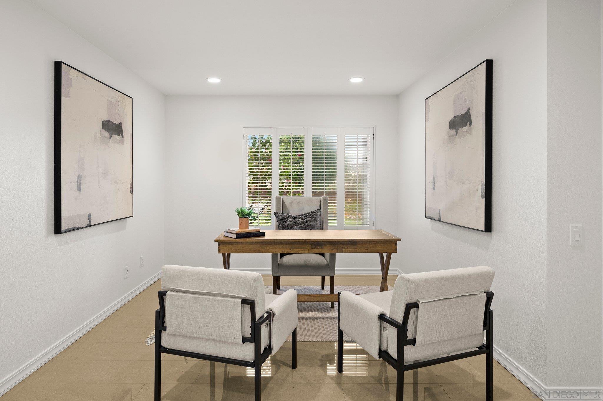 Detail Gallery Image 18 of 55 For 2505  Hidden Valley Pl, La Jolla,  CA 92037 - 5 Beds | 4 Baths