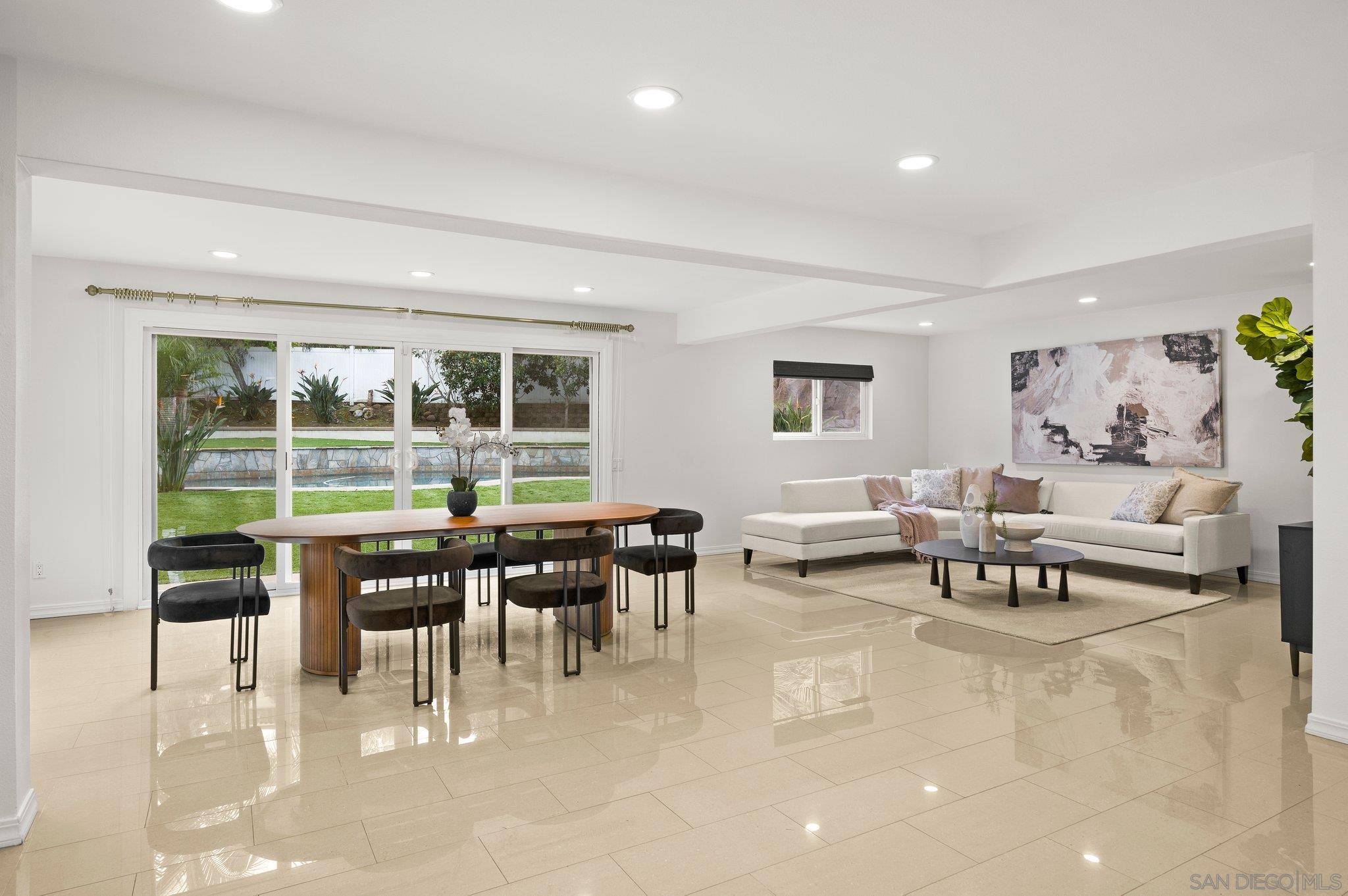 Detail Gallery Image 25 of 55 For 2505  Hidden Valley Pl, La Jolla,  CA 92037 - 5 Beds | 4 Baths