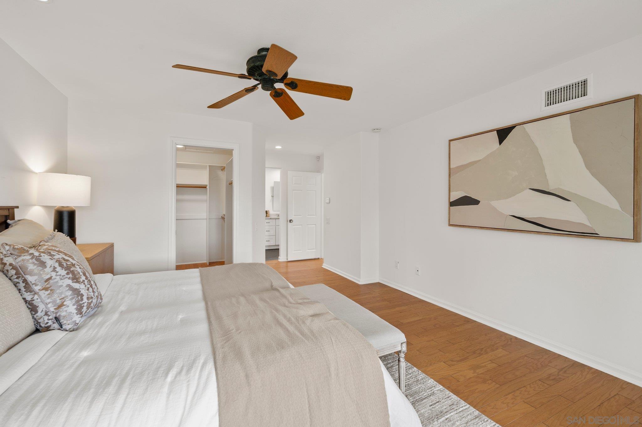 Detail Gallery Image 28 of 55 For 2505  Hidden Valley Pl, La Jolla,  CA 92037 - 5 Beds | 4 Baths