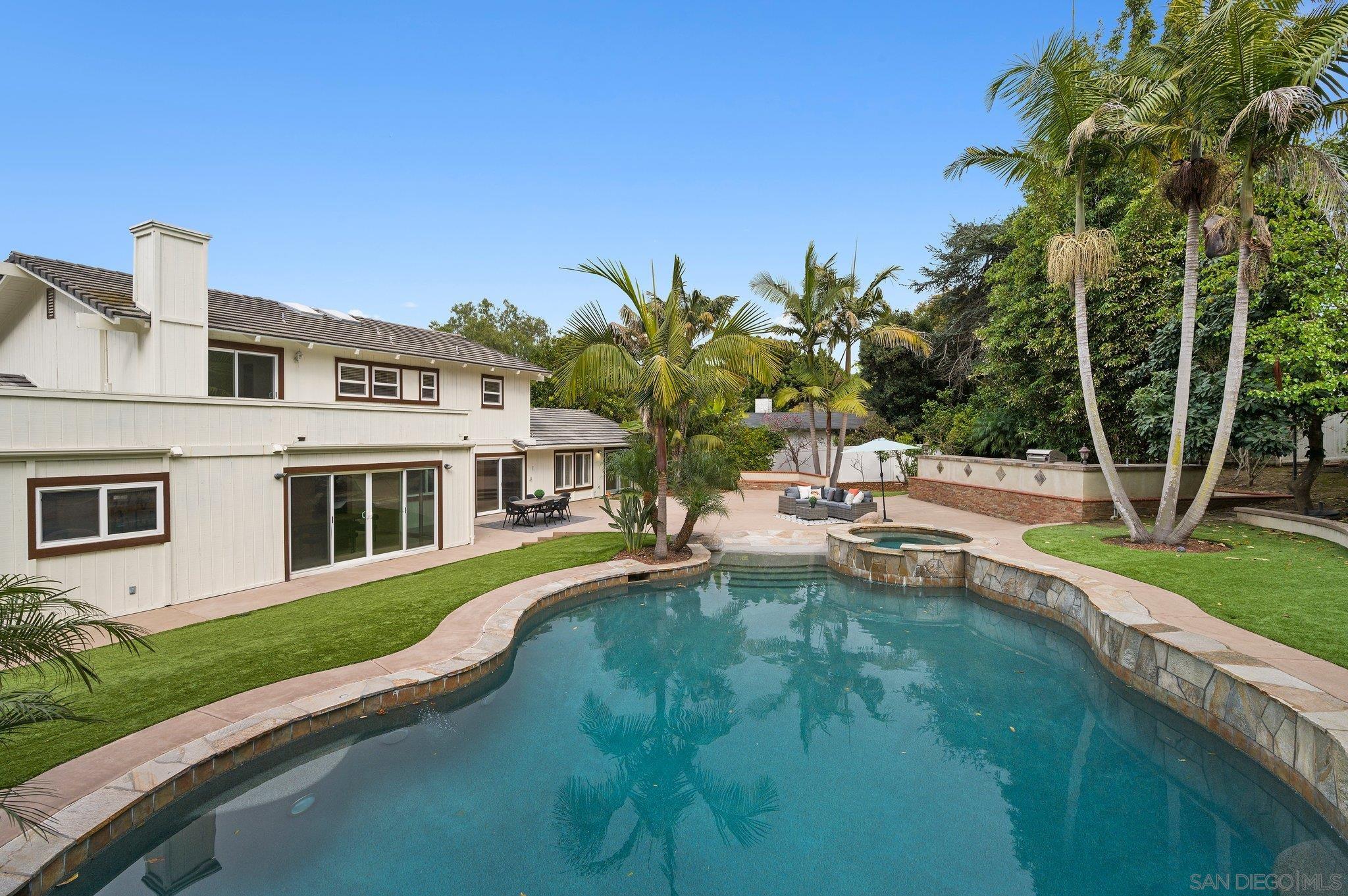 Detail Gallery Image 41 of 55 For 2505  Hidden Valley Pl, La Jolla,  CA 92037 - 5 Beds | 4 Baths