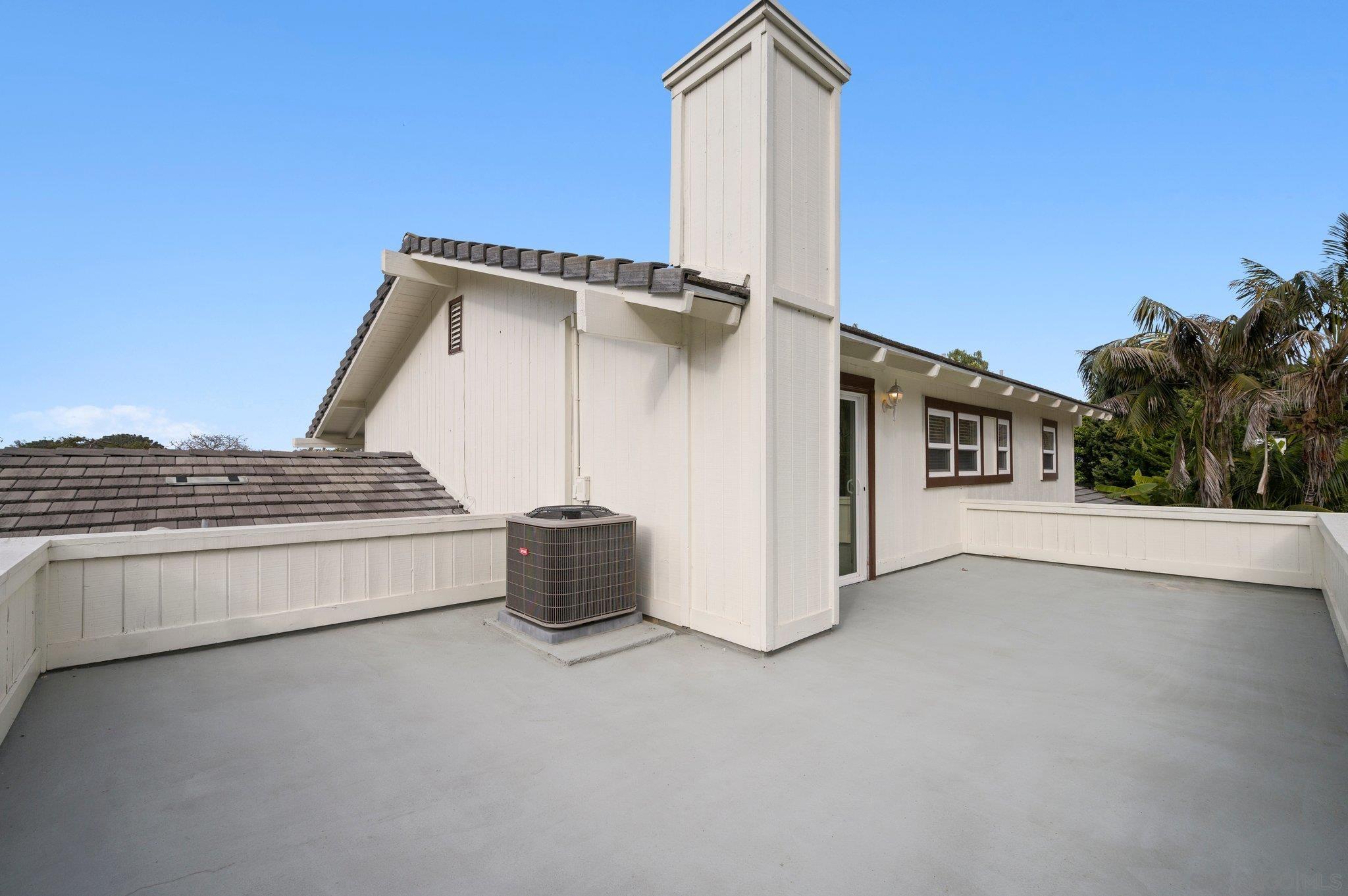 Detail Gallery Image 48 of 55 For 2505  Hidden Valley Pl, La Jolla,  CA 92037 - 5 Beds | 4 Baths