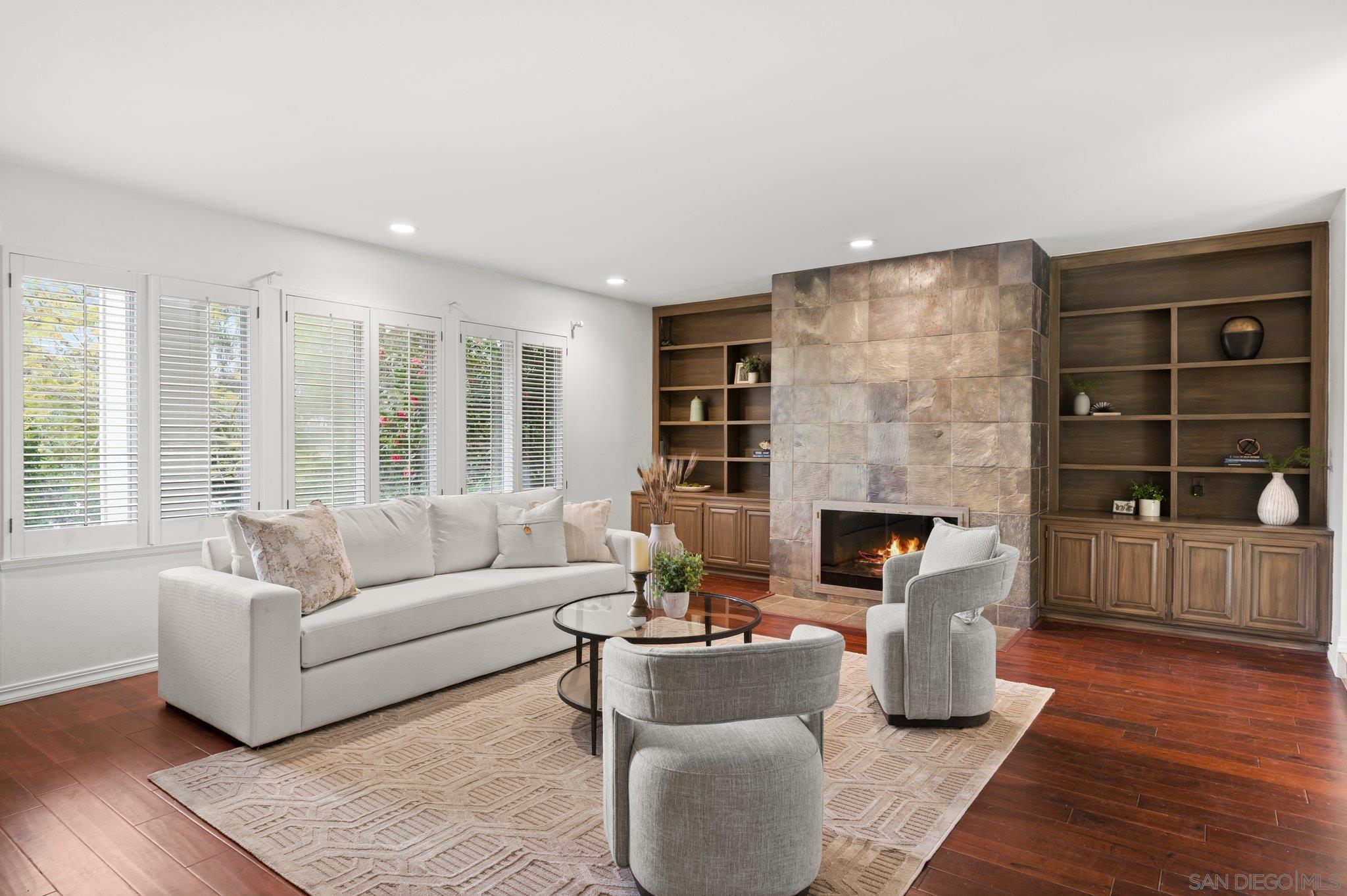 Detail Gallery Image 6 of 55 For 2505  Hidden Valley Pl, La Jolla,  CA 92037 - 5 Beds | 4 Baths