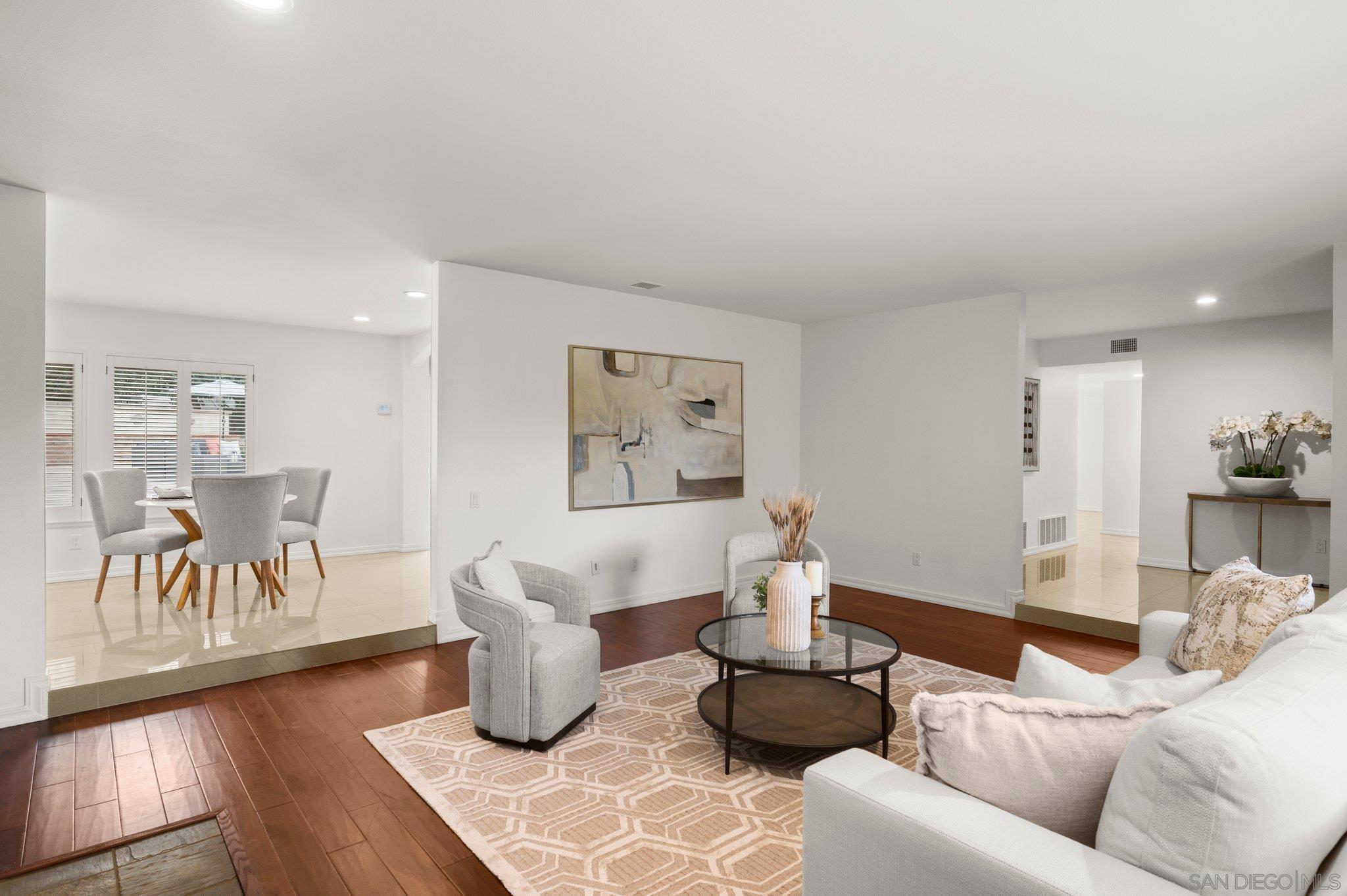 Detail Gallery Image 7 of 55 For 2505  Hidden Valley Pl, La Jolla,  CA 92037 - 5 Beds | 4 Baths