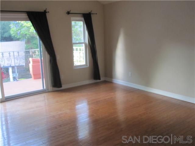 Detail Gallery Image 7 of 18 For 4566  Sherlock Court, San Diego,  CA 92122 - 3 Beds | 2/1 Baths