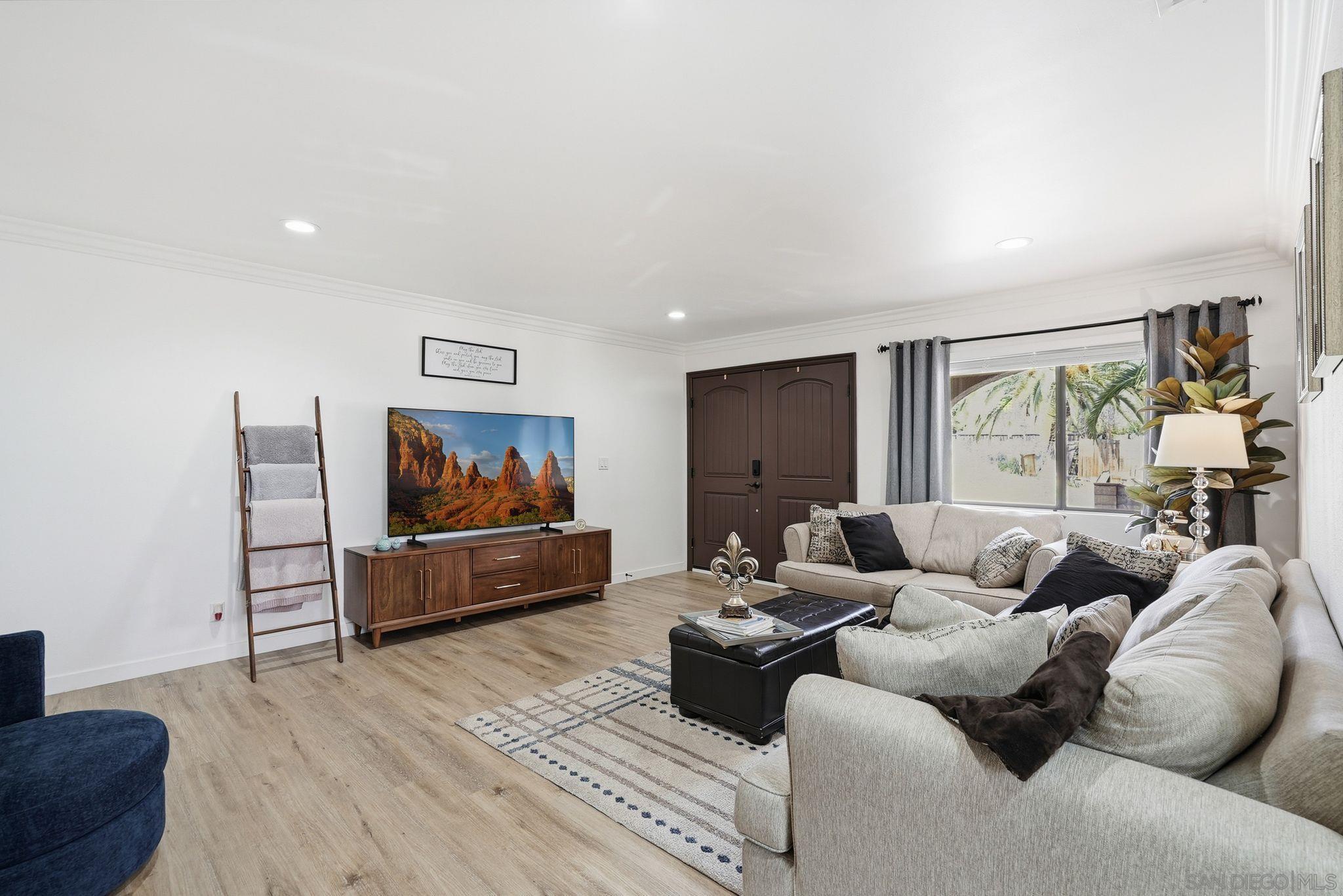 Detail Gallery Image 5 of 36 For 17249  Mcbride, Lake Elsinore,  CA 92530 - 3 Beds | 2 Baths