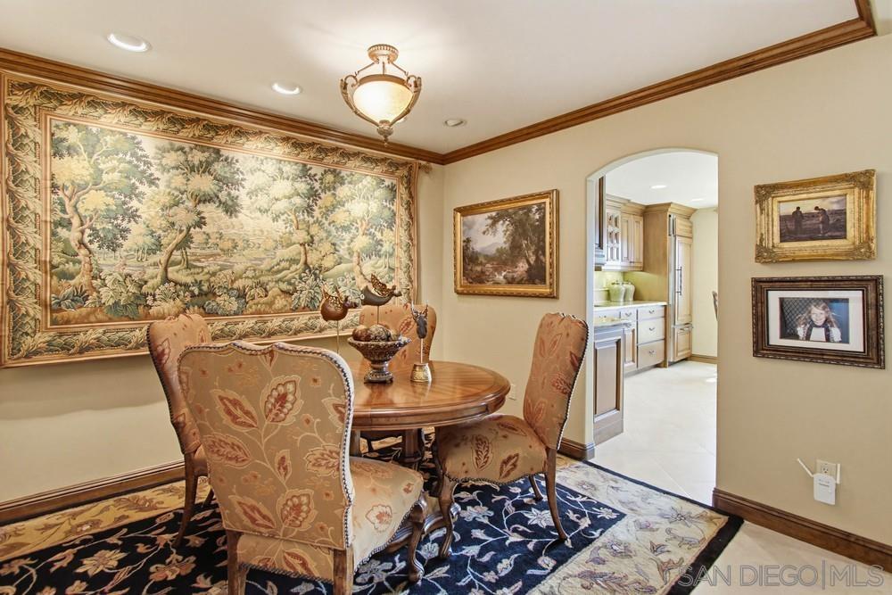 Detail Gallery Image 13 of 50 For 1366  Camino Lujan, San Diego,  CA 92111 - 3 Beds | 2/1 Baths