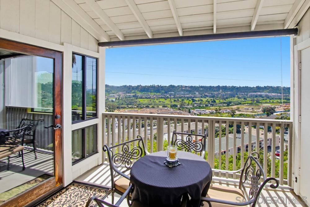 Detail Gallery Image 17 of 50 For 1366  Camino Lujan, San Diego,  CA 92111 - 3 Beds | 2/1 Baths