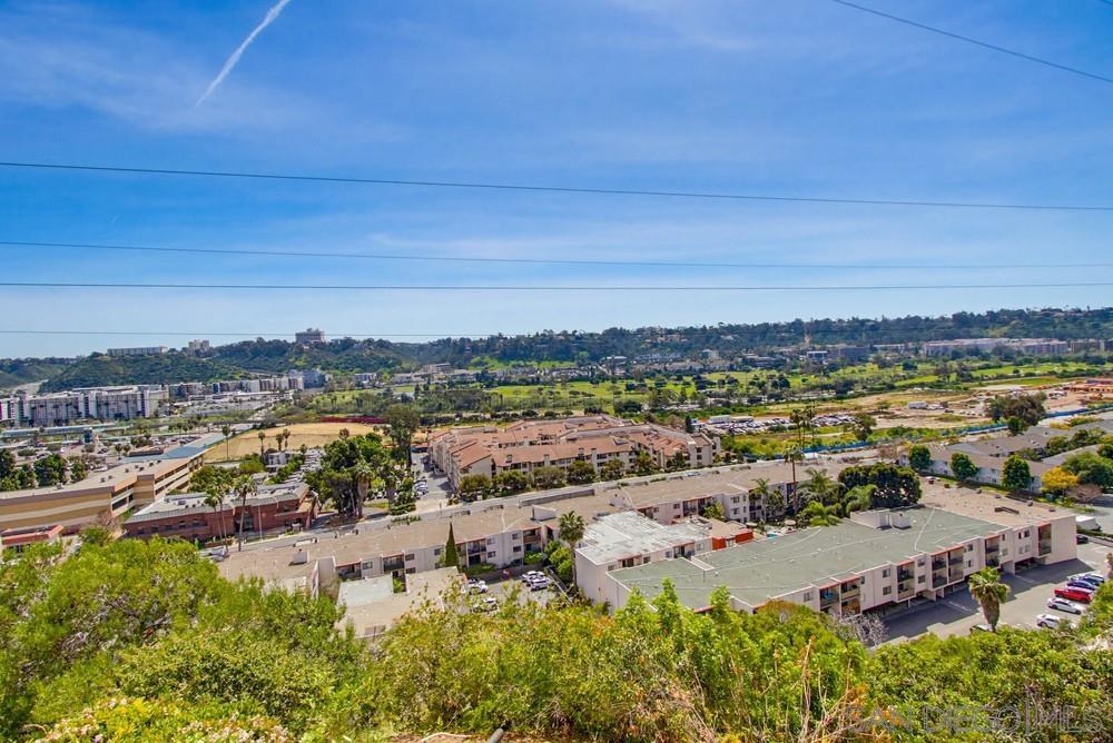 Detail Gallery Image 18 of 50 For 1366  Camino Lujan, San Diego,  CA 92111 - 3 Beds | 2/1 Baths