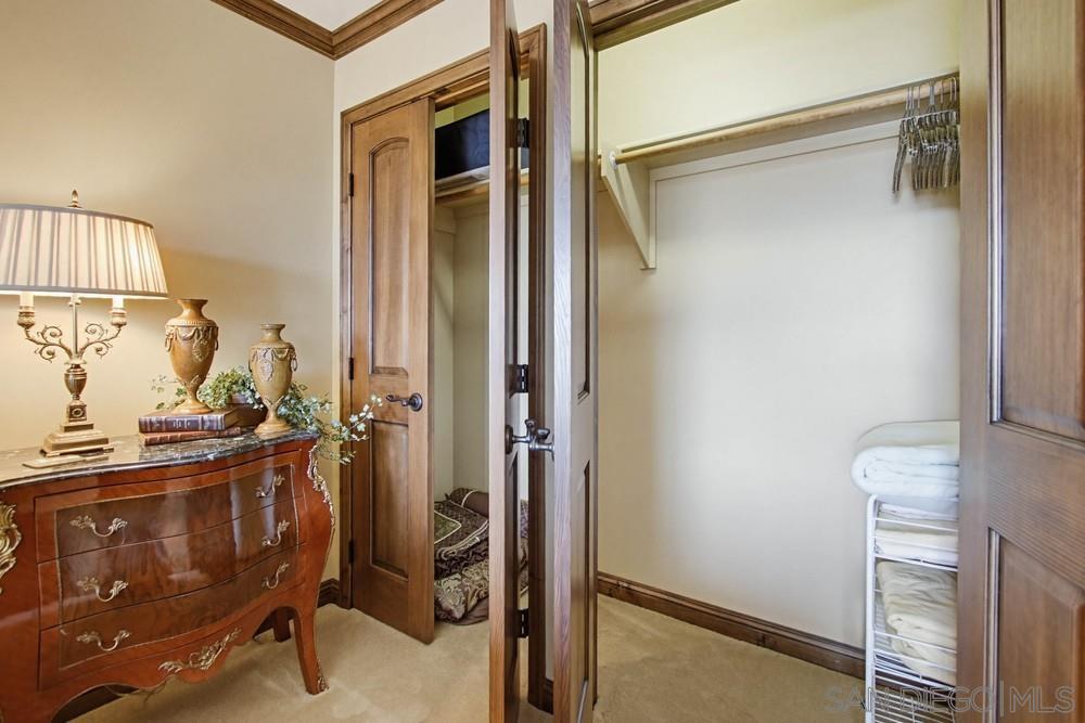Detail Gallery Image 29 of 50 For 1366  Camino Lujan, San Diego,  CA 92111 - 3 Beds | 2/1 Baths