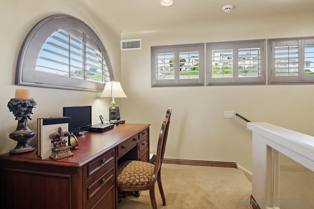 Detail Gallery Image 31 of 50 For 1366  Camino Lujan, San Diego,  CA 92111 - 3 Beds | 2/1 Baths