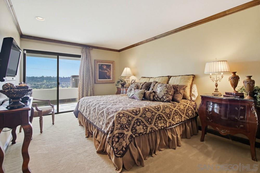 Detail Gallery Image 7 of 50 For 1366  Camino Lujan, San Diego,  CA 92111 - 3 Beds | 2/1 Baths