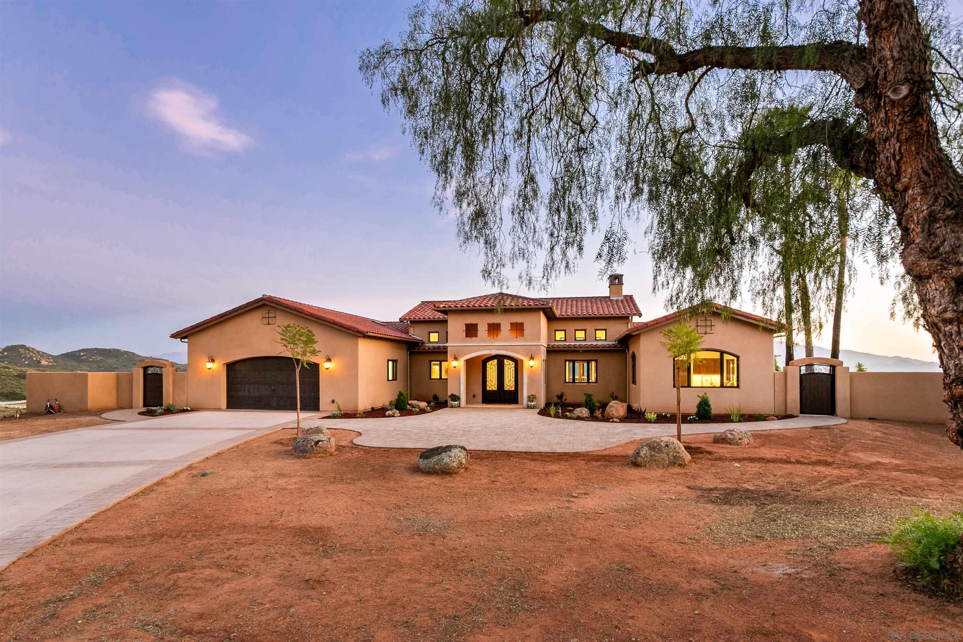 Detail Gallery Image 2 of 75 For 19185  via Cuesta, Ramona,  CA 92065 - 3 Beds | 3 Baths