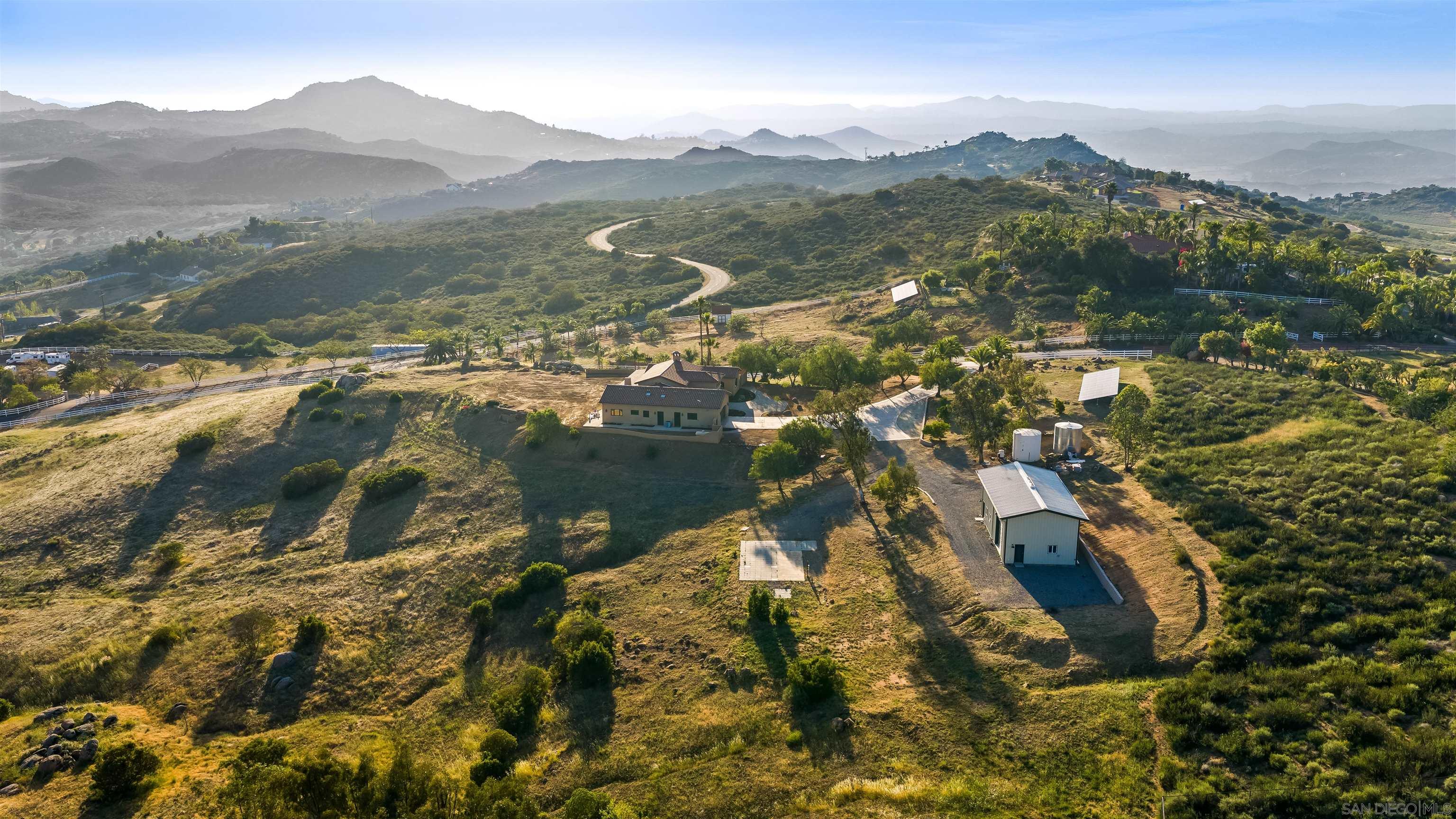 Detail Gallery Image 14 of 75 For 19185  via Cuesta, Ramona,  CA 92065 - 3 Beds | 3 Baths