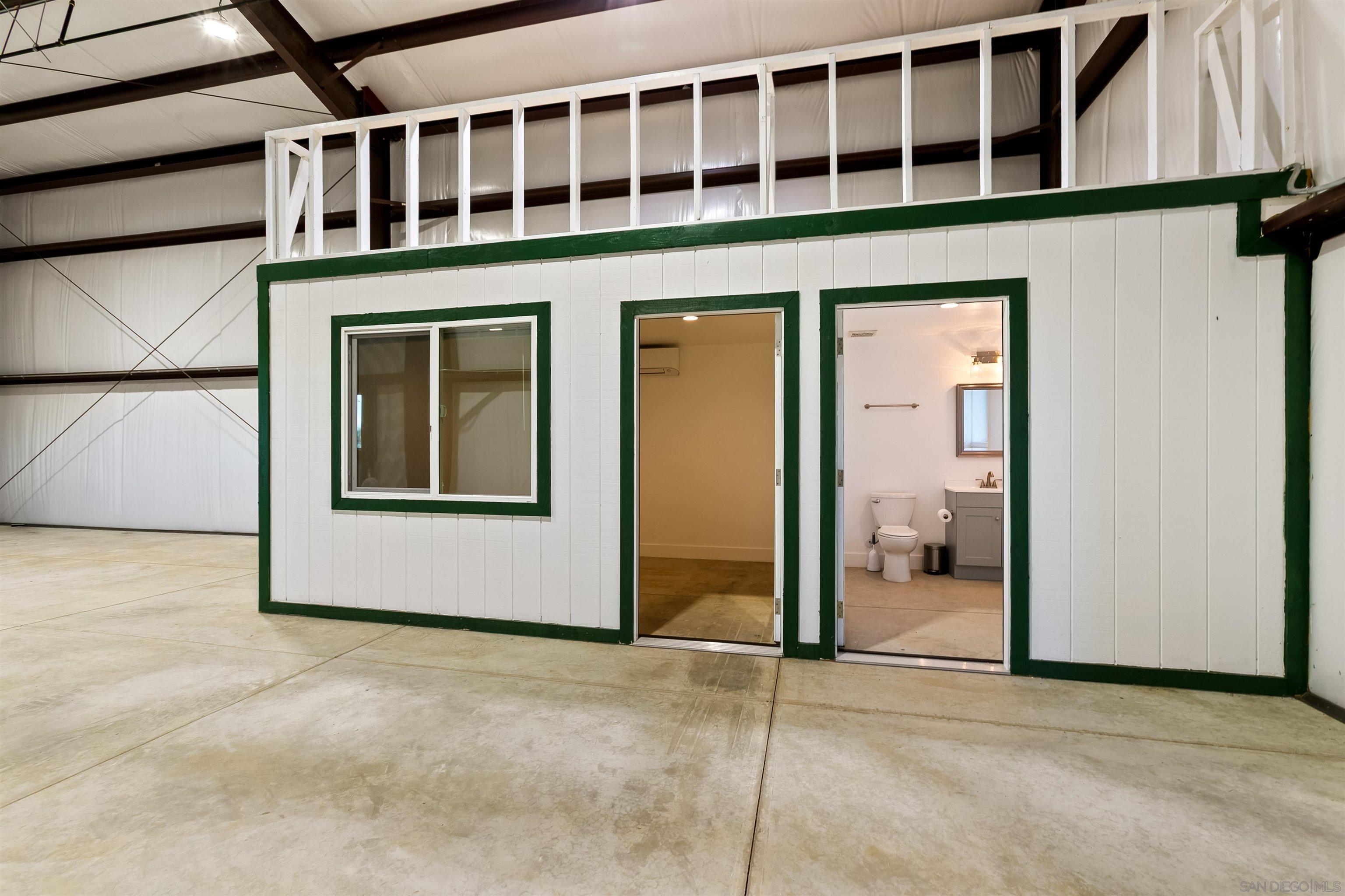 Detail Gallery Image 63 of 75 For 19185  via Cuesta, Ramona,  CA 92065 - 3 Beds | 3 Baths