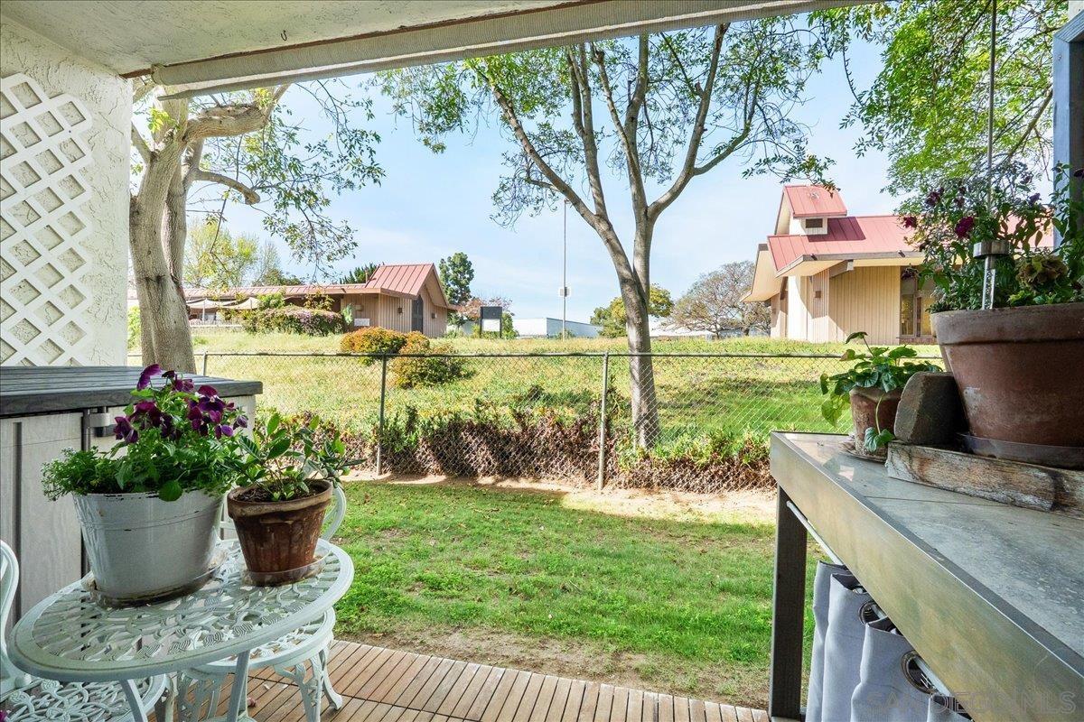 Detail Gallery Image 18 of 30 For 6350  Genesee Ave.  #115,  San Diego,  CA 92122 - 2 Beds | 2 Baths