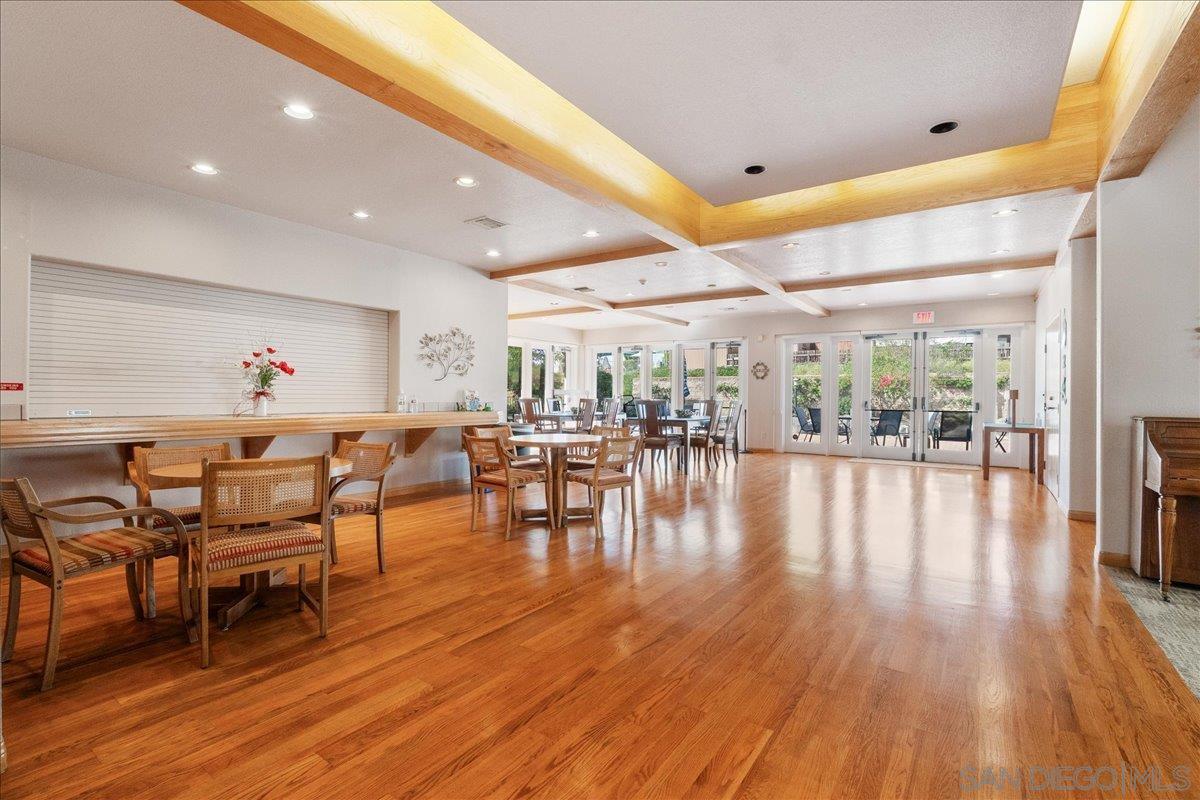 Detail Gallery Image 27 of 30 For 6350  Genesee Ave.  #115,  San Diego,  CA 92122 - 2 Beds | 2 Baths