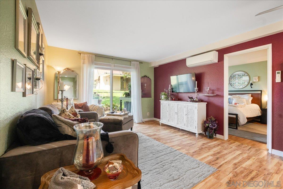 Detail Gallery Image 4 of 30 For 6350  Genesee Ave.  #115,  San Diego,  CA 92122 - 2 Beds | 2 Baths