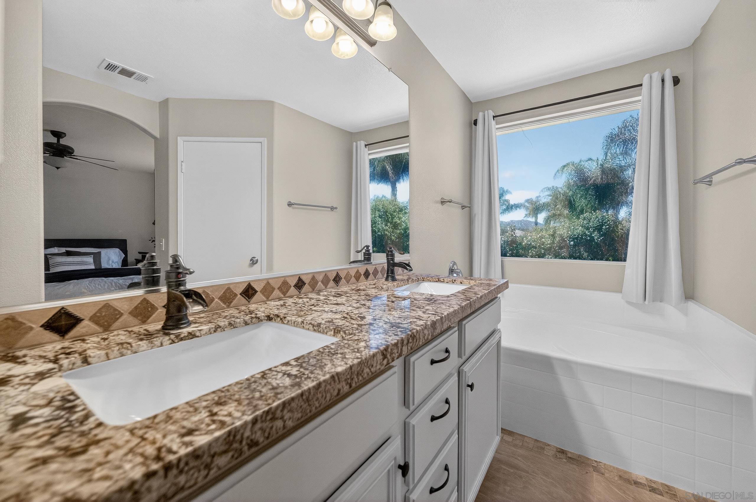 Detail Gallery Image 23 of 36 For 43165  Sereno Dr., Temecula,  CA 92592 - 4 Beds | 2/1 Baths