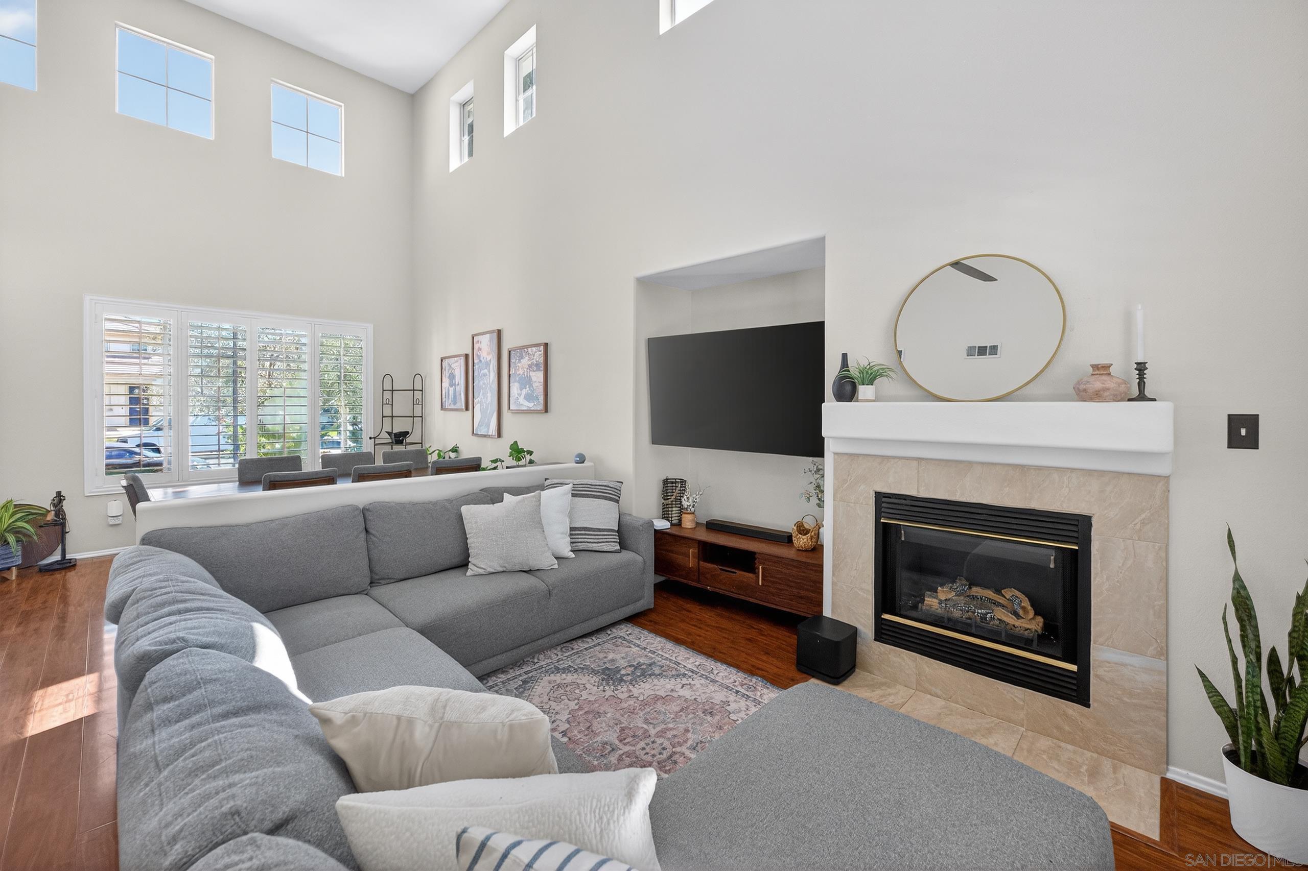 Detail Gallery Image 8 of 36 For 43165  Sereno Dr., Temecula,  CA 92592 - 4 Beds | 2/1 Baths