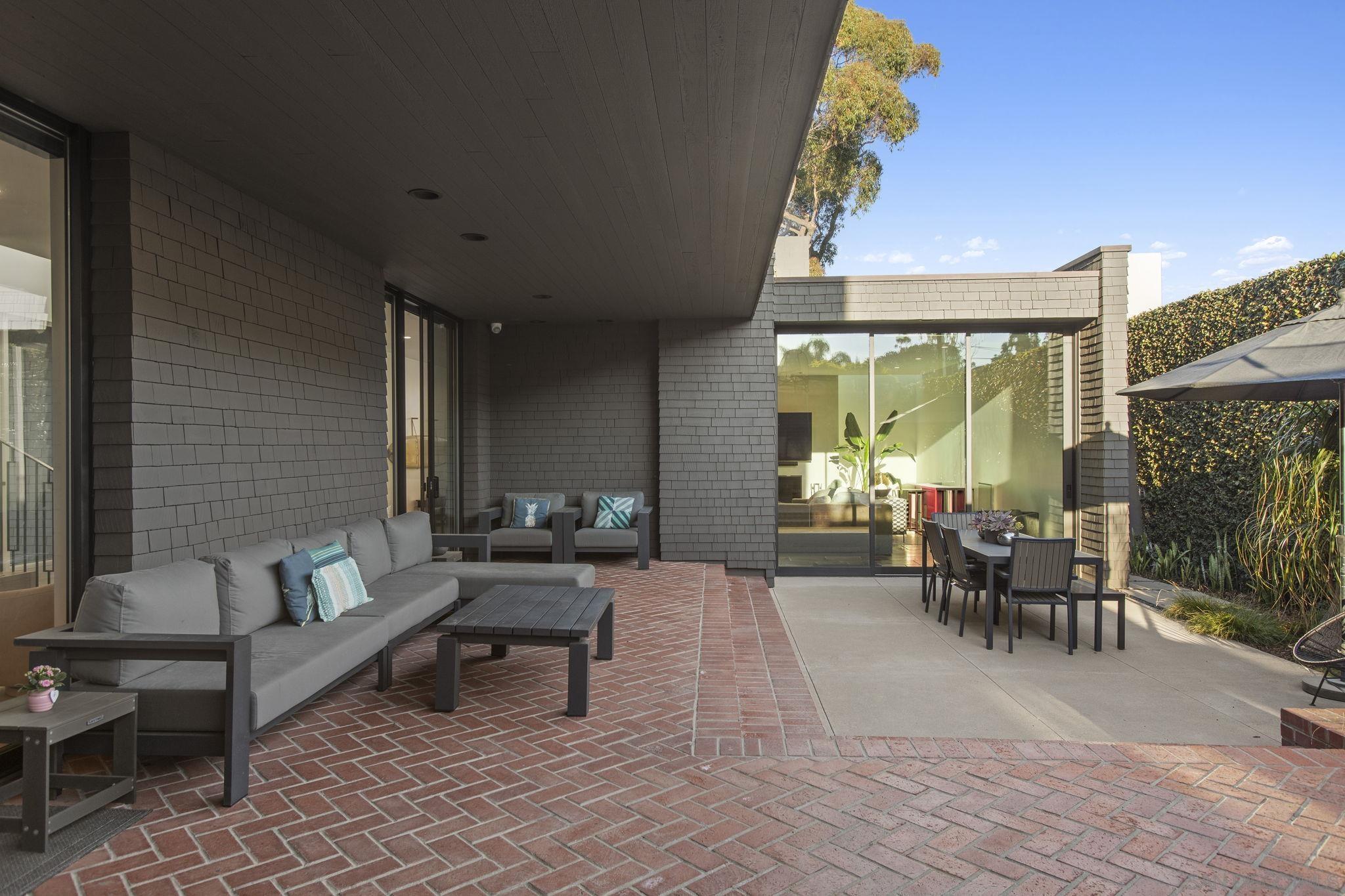 Detail Gallery Image 13 of 15 For 7747  Whitefield, La Jolla,  CA 92037 - 4 Beds | 3/1 Baths