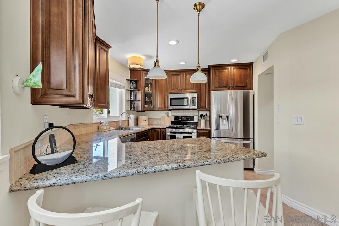 Detail Gallery Image 18 of 42 For 1155  Star Park Circle  1b,  Coronado,  CA 92118 - 2 Beds | 2 Baths