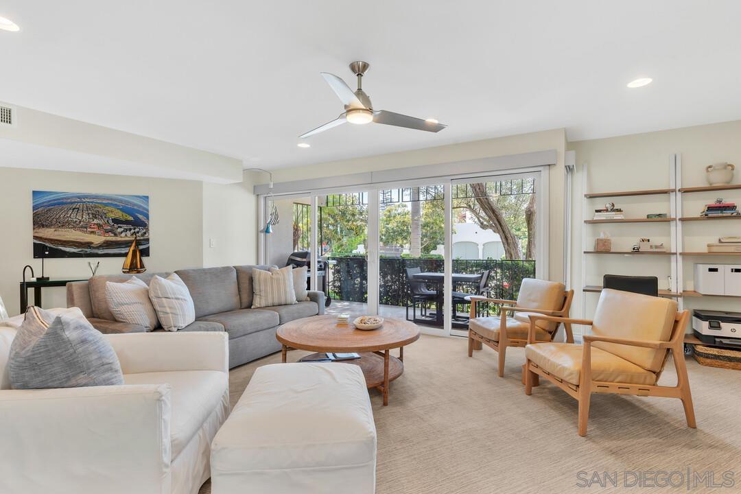 Detail Gallery Image 3 of 42 For 1155  Star Park Circle  1b,  Coronado,  CA 92118 - 2 Beds | 2 Baths