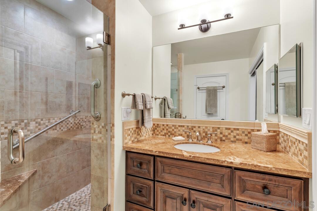 Detail Gallery Image 31 of 42 For 1155  Star Park Circle  1b,  Coronado,  CA 92118 - 2 Beds | 2 Baths