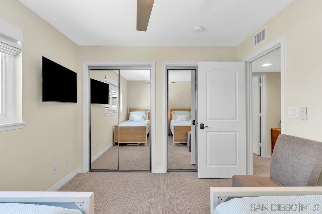 Detail Gallery Image 34 of 42 For 1155  Star Park Circle  1b,  Coronado,  CA 92118 - 2 Beds | 2 Baths