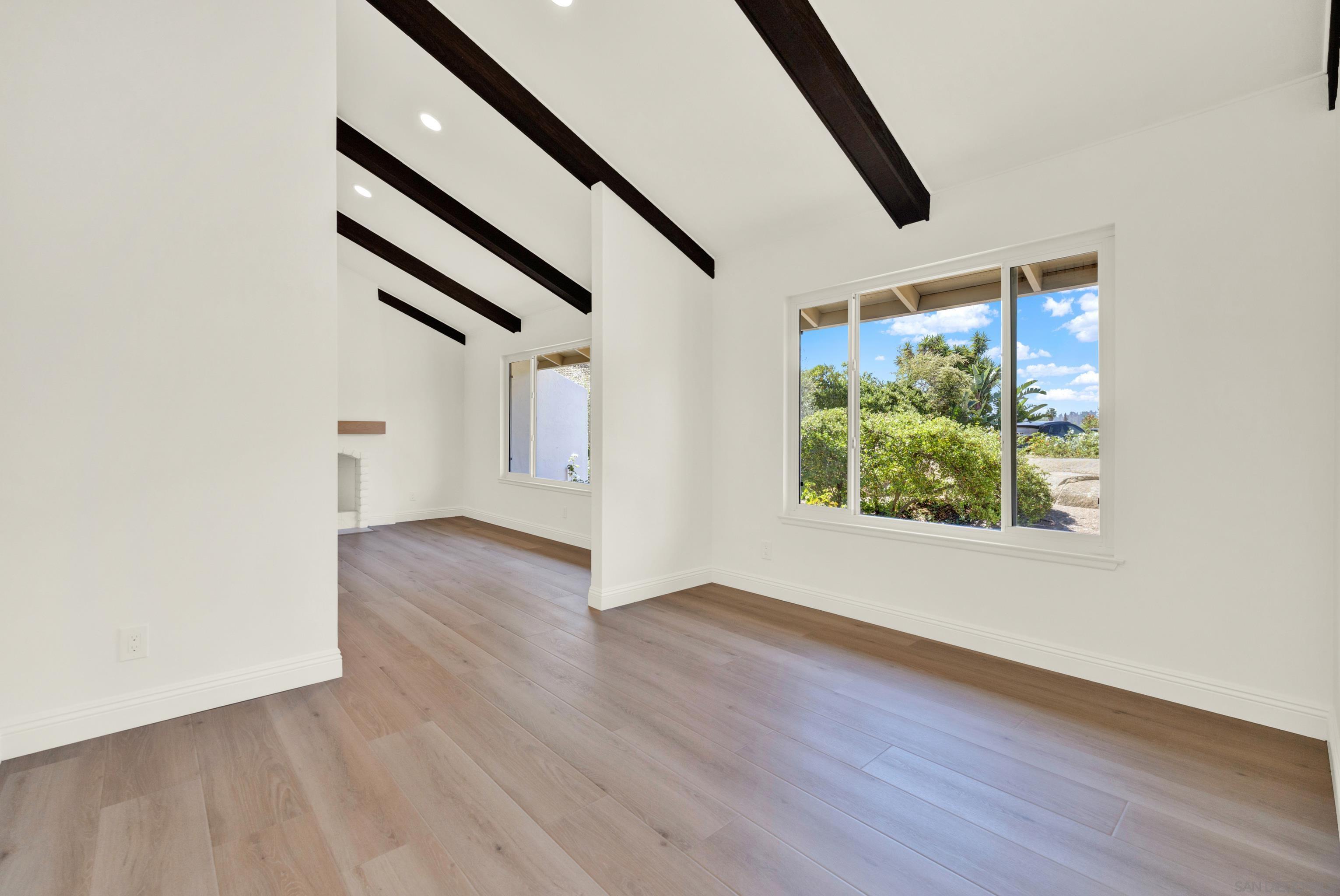 Detail Gallery Image 11 of 72 For 12540  Montero Way, San Diego,  CA 92128 - 5 Beds | 3 Baths