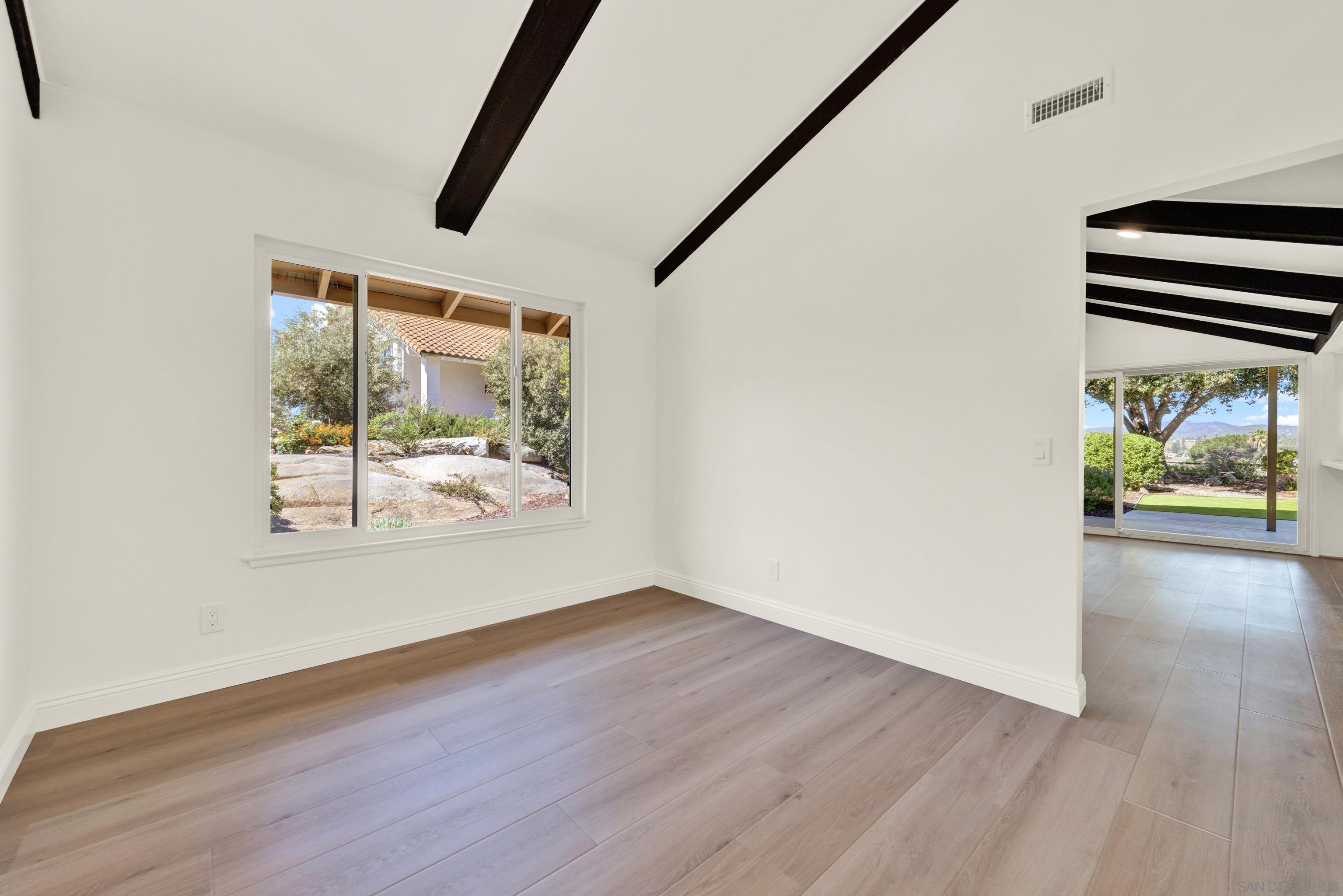 Detail Gallery Image 12 of 72 For 12540  Montero Way, San Diego,  CA 92128 - 5 Beds | 3 Baths