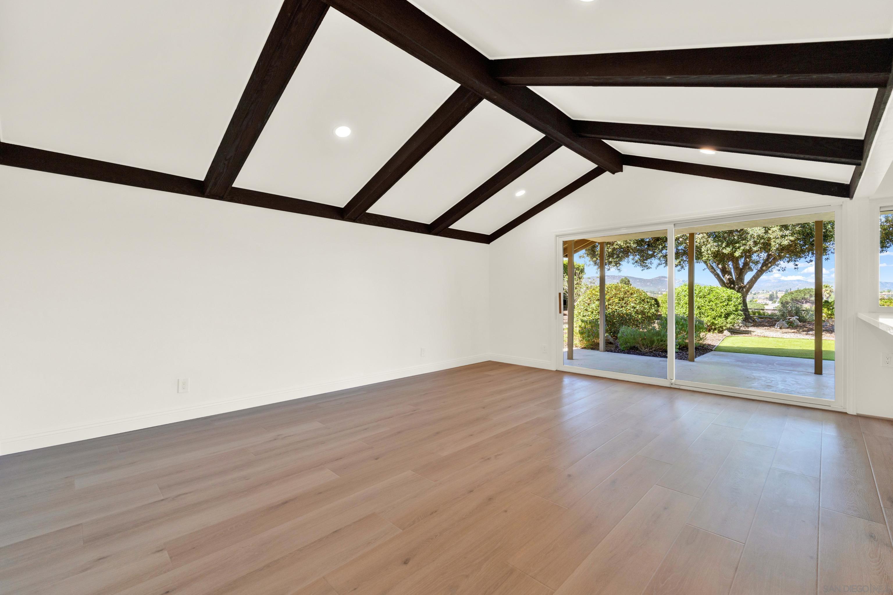 Detail Gallery Image 14 of 72 For 12540  Montero Way, San Diego,  CA 92128 - 5 Beds | 3 Baths