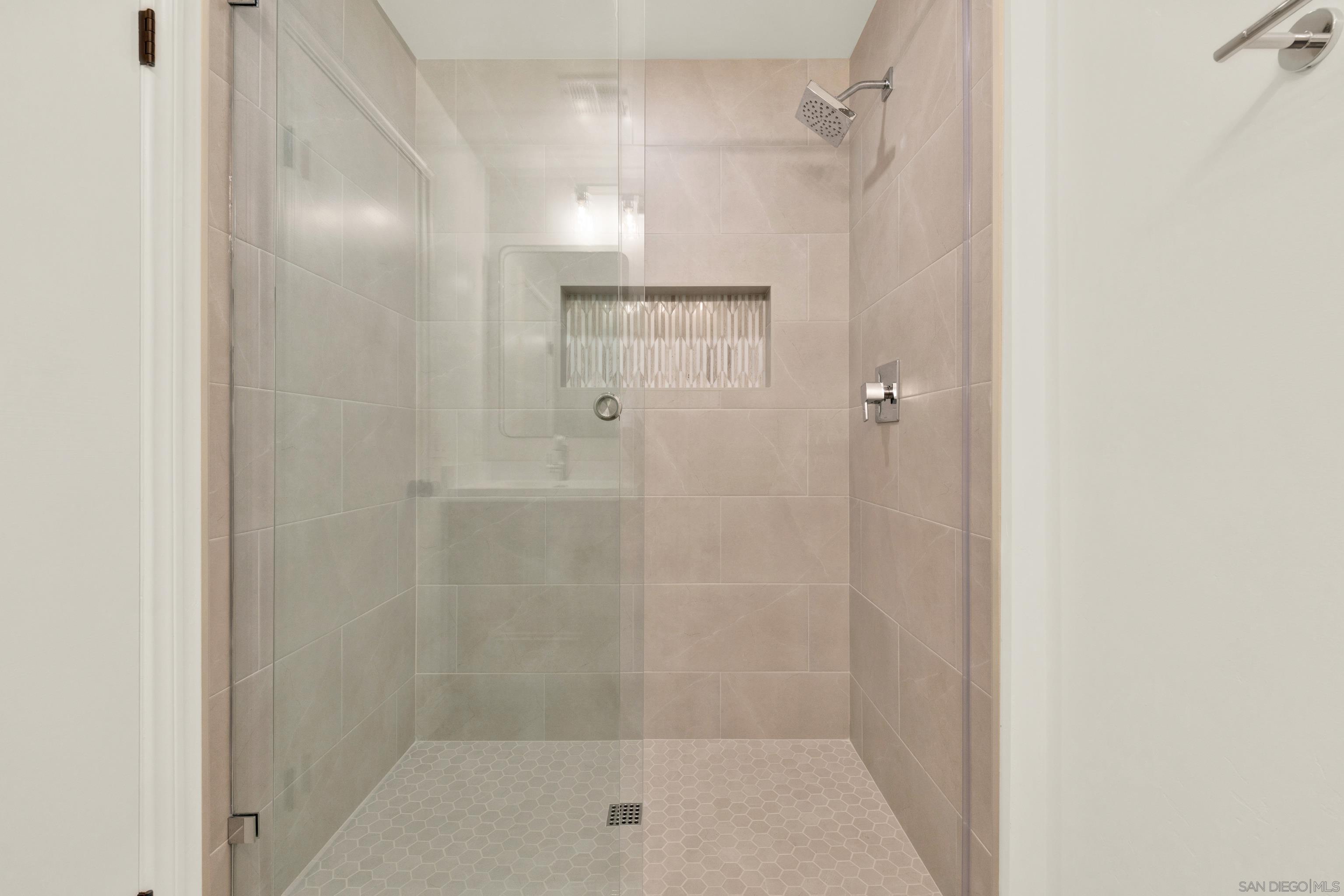 Detail Gallery Image 37 of 72 For 12540  Montero Way, San Diego,  CA 92128 - 5 Beds | 3 Baths