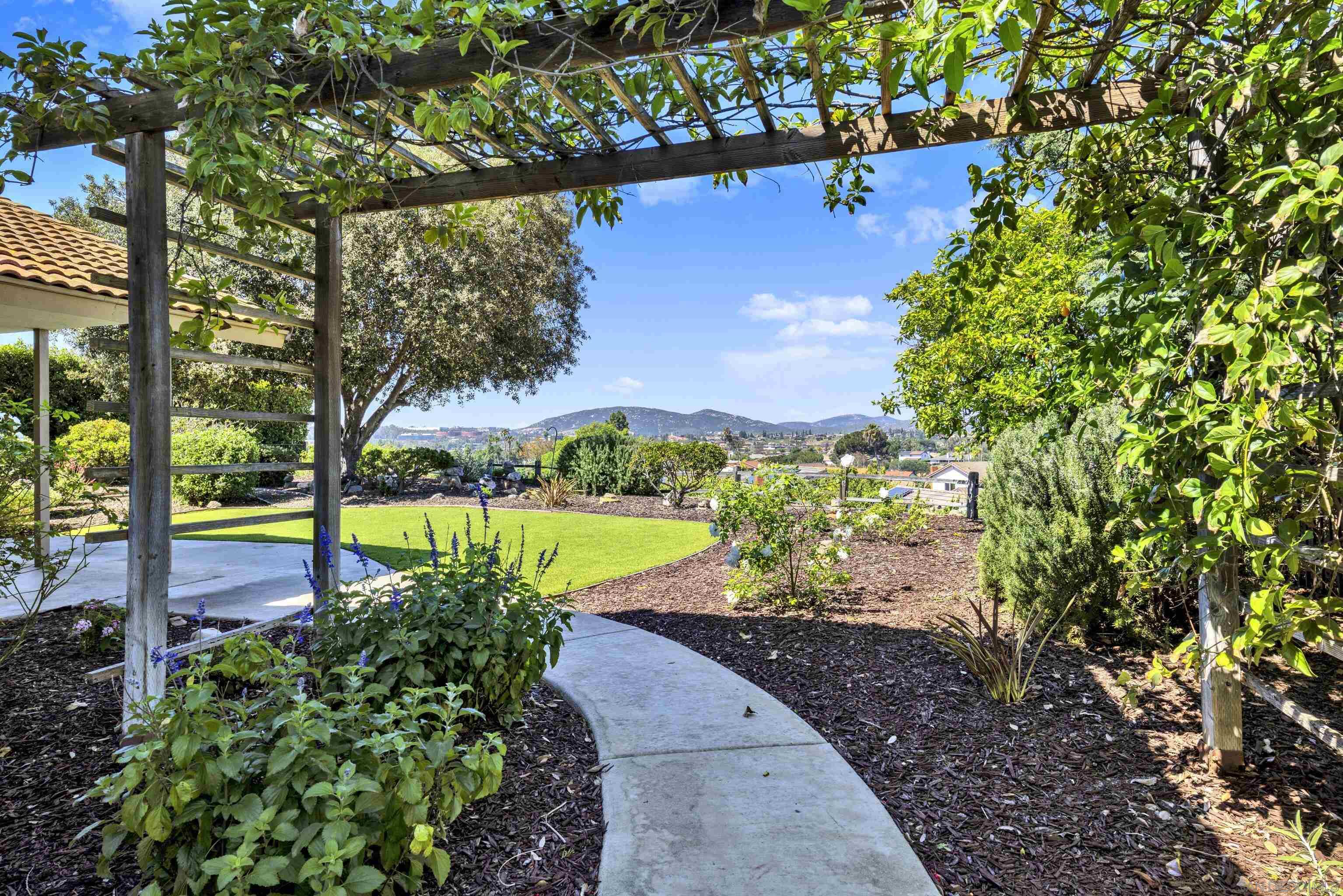 Detail Gallery Image 62 of 72 For 12540  Montero Way, San Diego,  CA 92128 - 5 Beds | 3 Baths