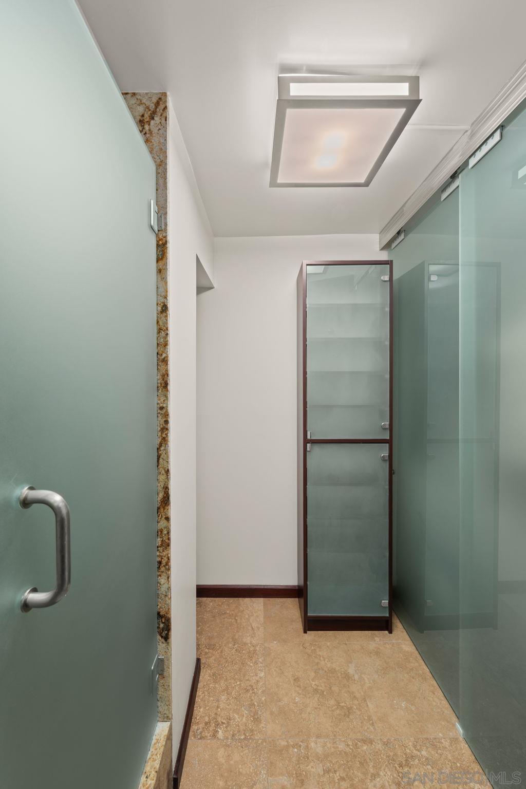 Detail Gallery Image 17 of 35 For 1760  Avenida Del Mundo  #406,  Coronado,  CA 92118 - 2 Beds | 2 Baths