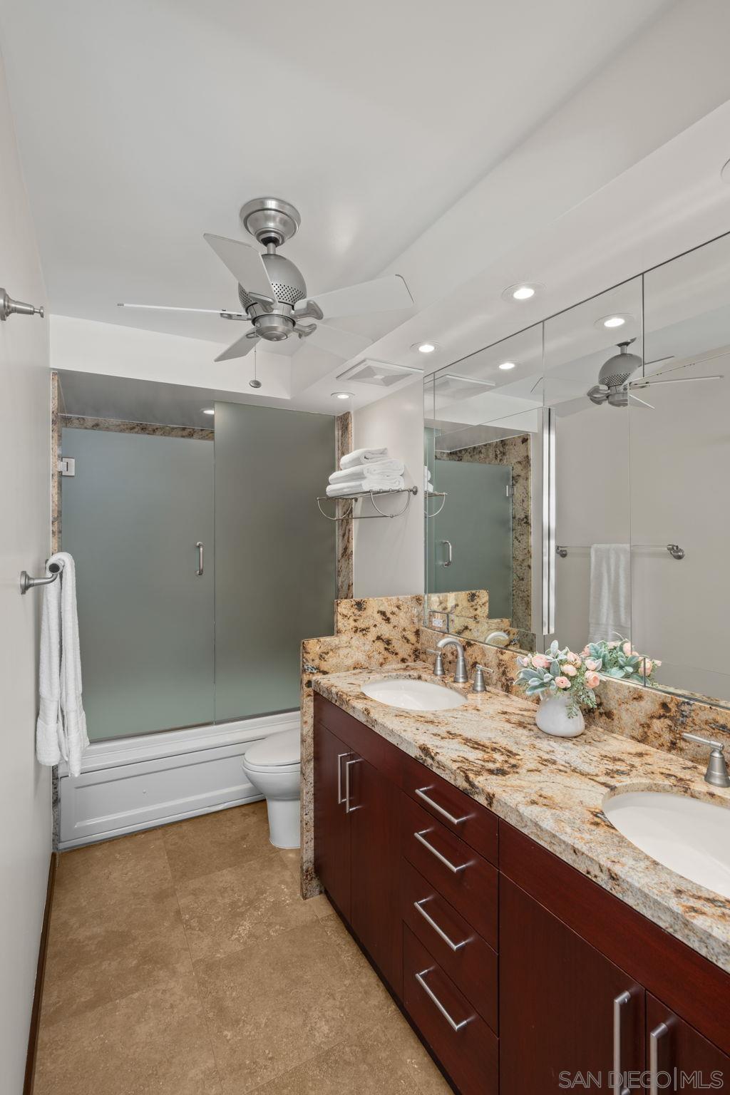 Detail Gallery Image 22 of 35 For 1760  Avenida Del Mundo  #406,  Coronado,  CA 92118 - 2 Beds | 2 Baths