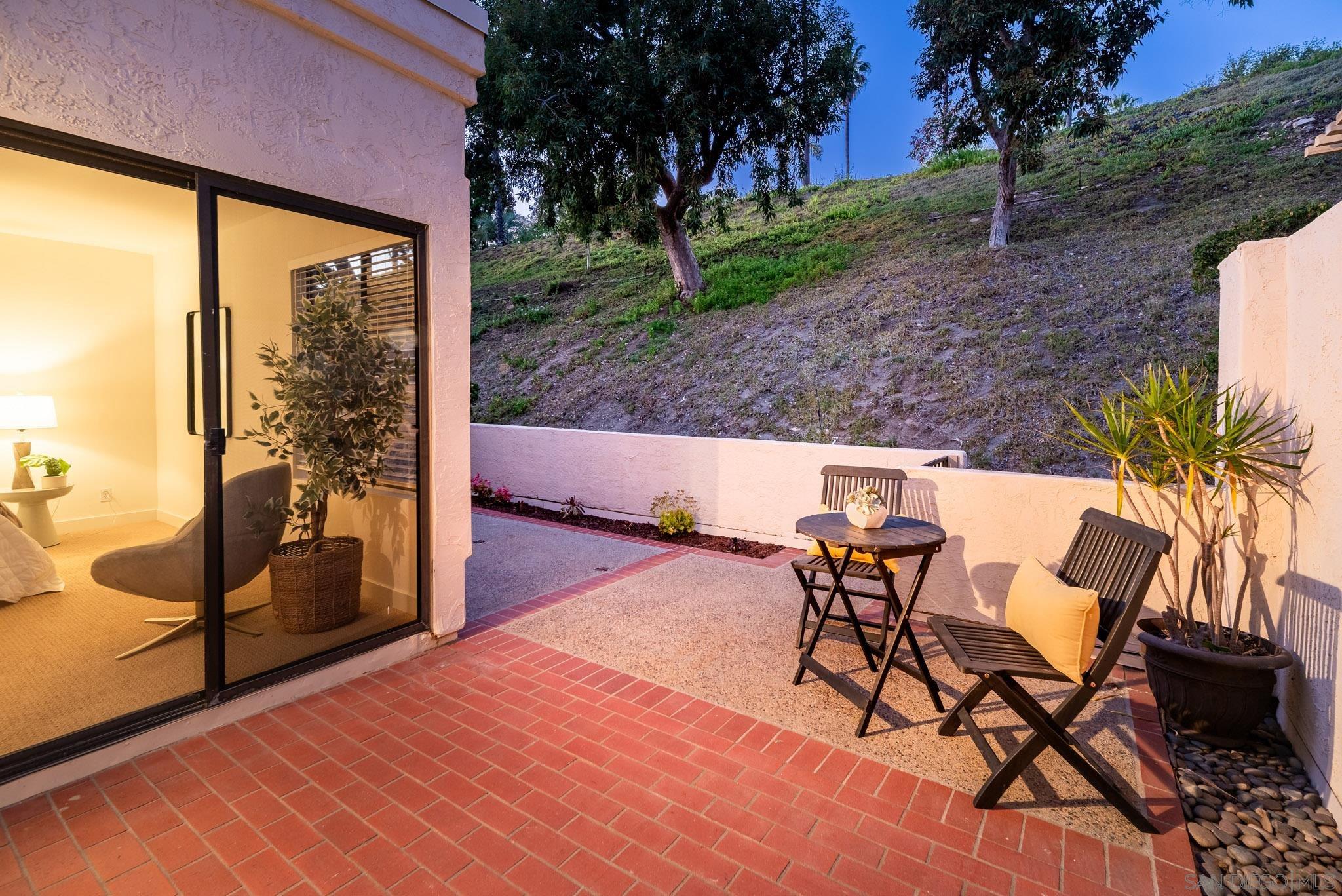 Detail Gallery Image 27 of 51 For 17922  Avenida Cordillera  #258,  San Diego,  CA 92128 - 2 Beds | 2 Baths