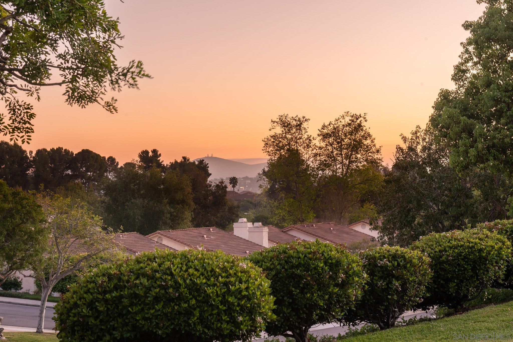 Detail Gallery Image 31 of 51 For 17922  Avenida Cordillera  #258,  San Diego,  CA 92128 - 2 Beds | 2 Baths