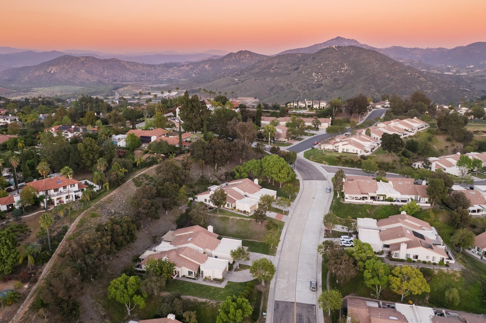 Detail Gallery Image 36 of 51 For 17922  Avenida Cordillera  #258,  San Diego,  CA 92128 - 2 Beds | 2 Baths
