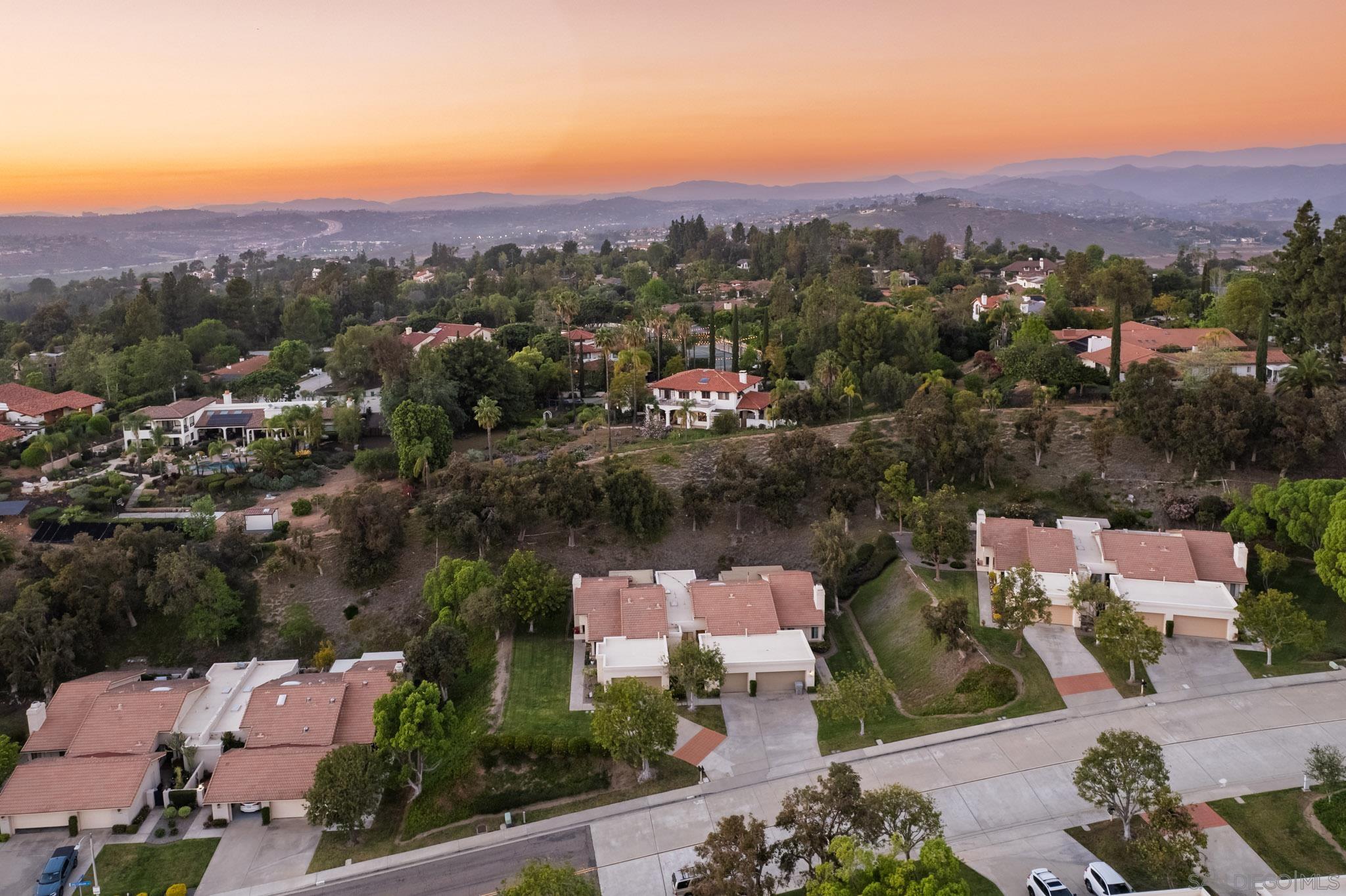 Detail Gallery Image 37 of 51 For 17922  Avenida Cordillera  #258,  San Diego,  CA 92128 - 2 Beds | 2 Baths